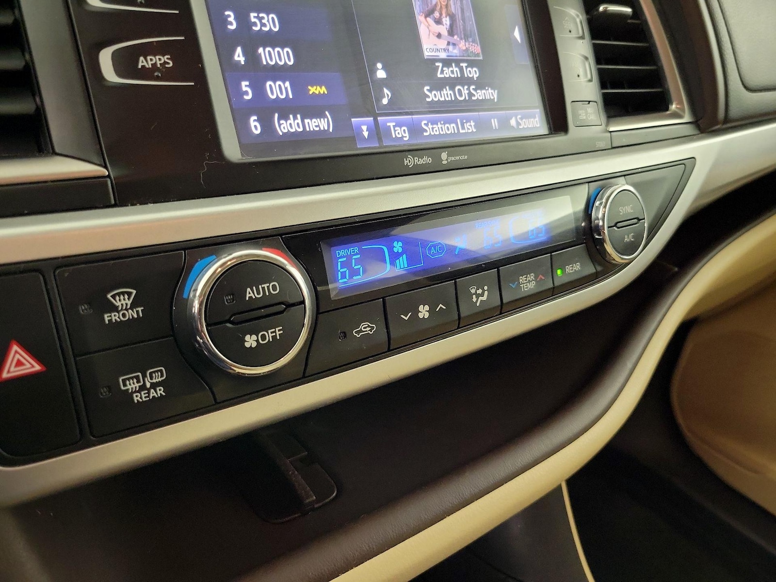 2015 Toyota Highlander XLE - Photo 18