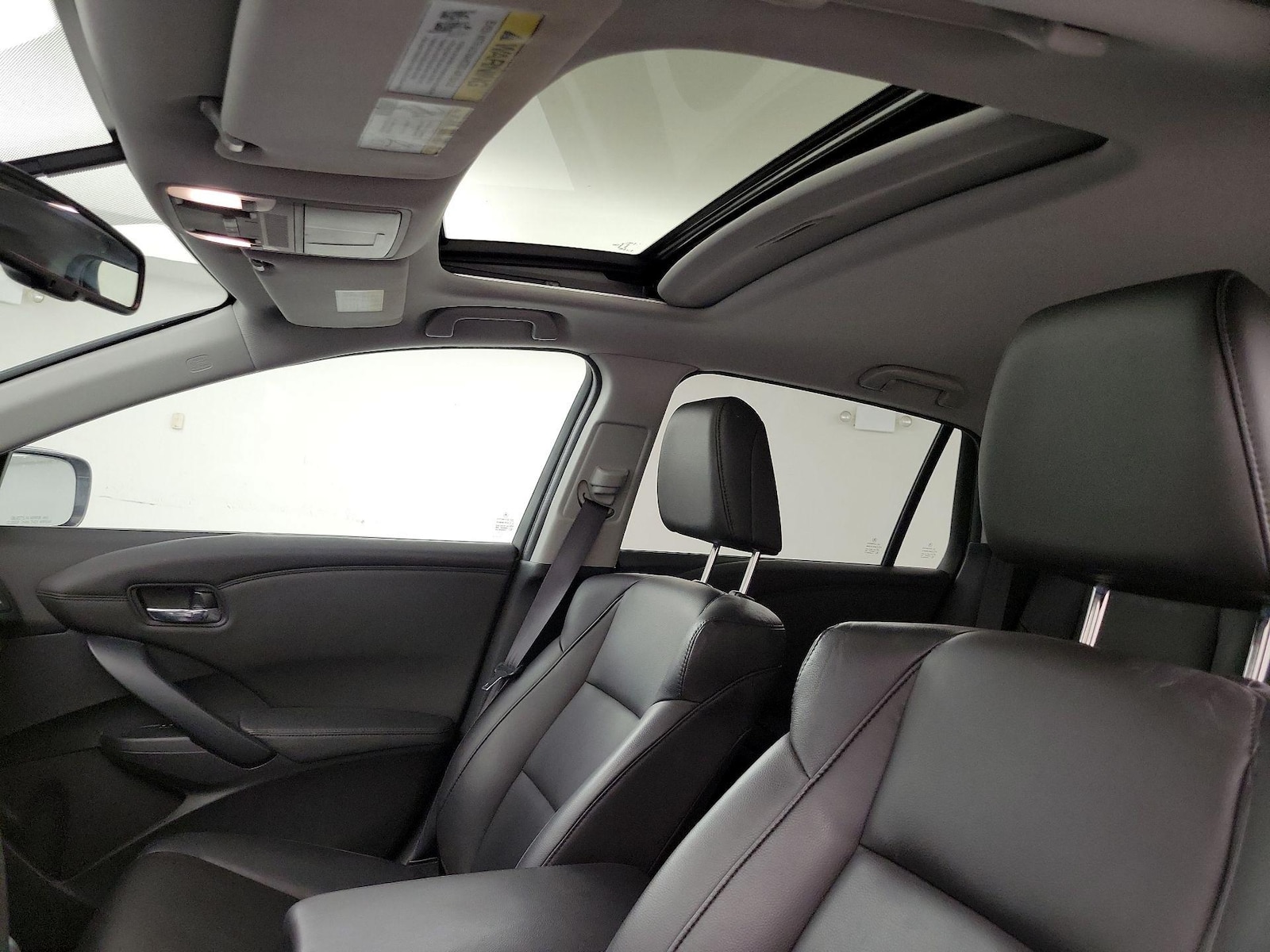 Sunroof(s) & Overhead Airbags