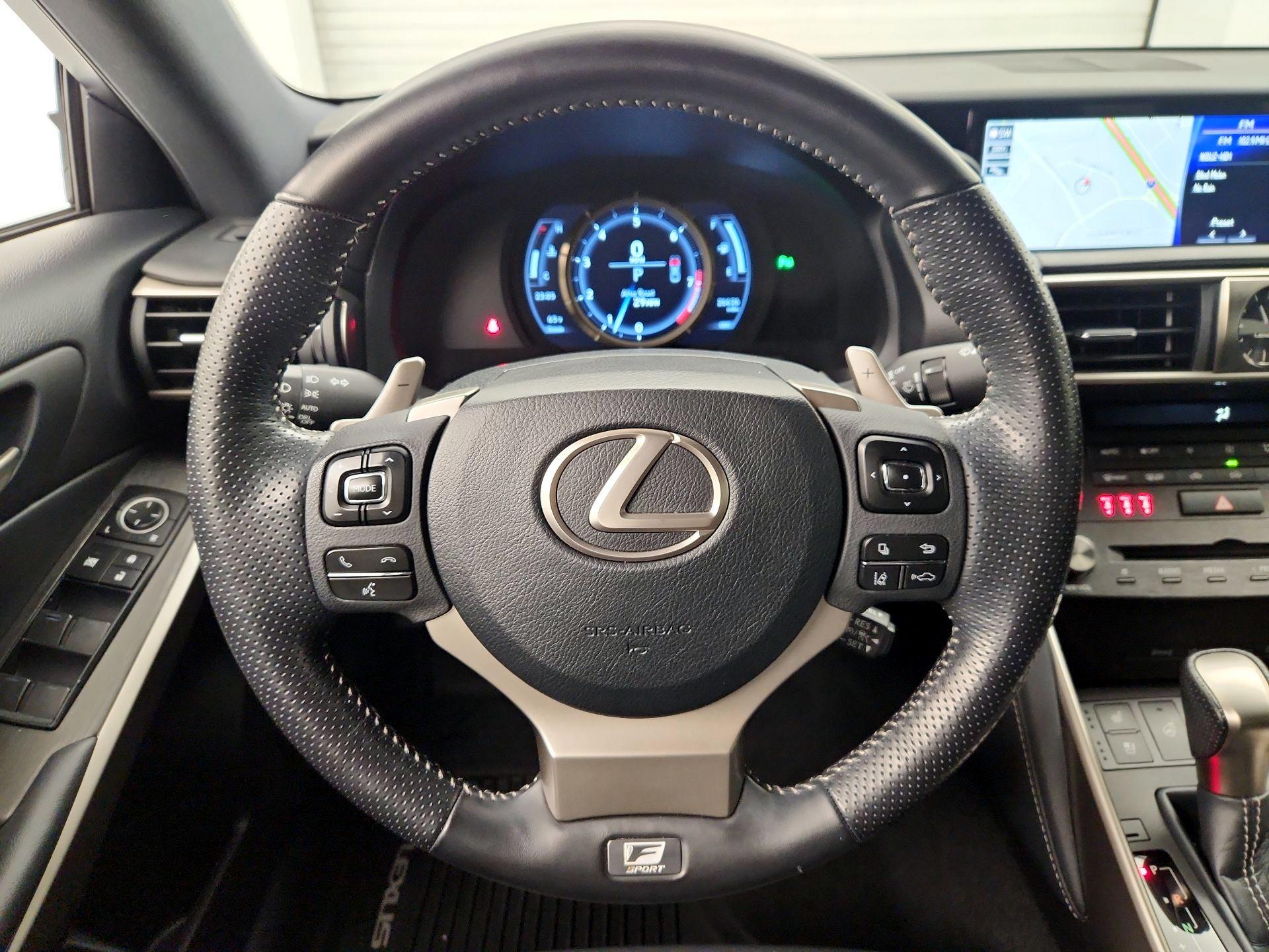 Thumbnail: 2020 Lexus IS - 10