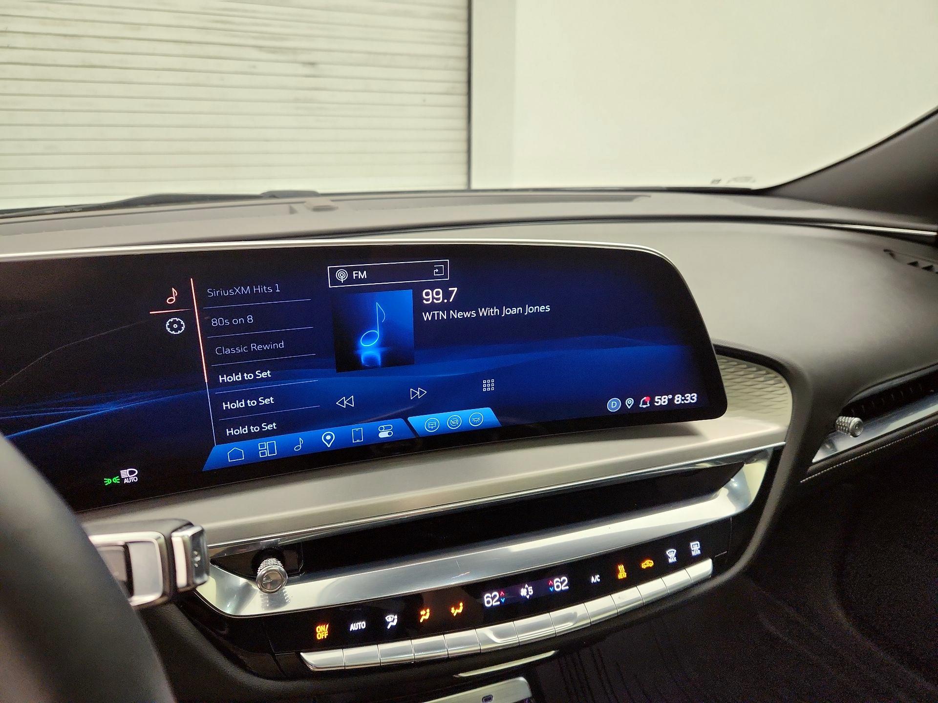 Thumbnail: 2024 Cadillac Lyriq - 16