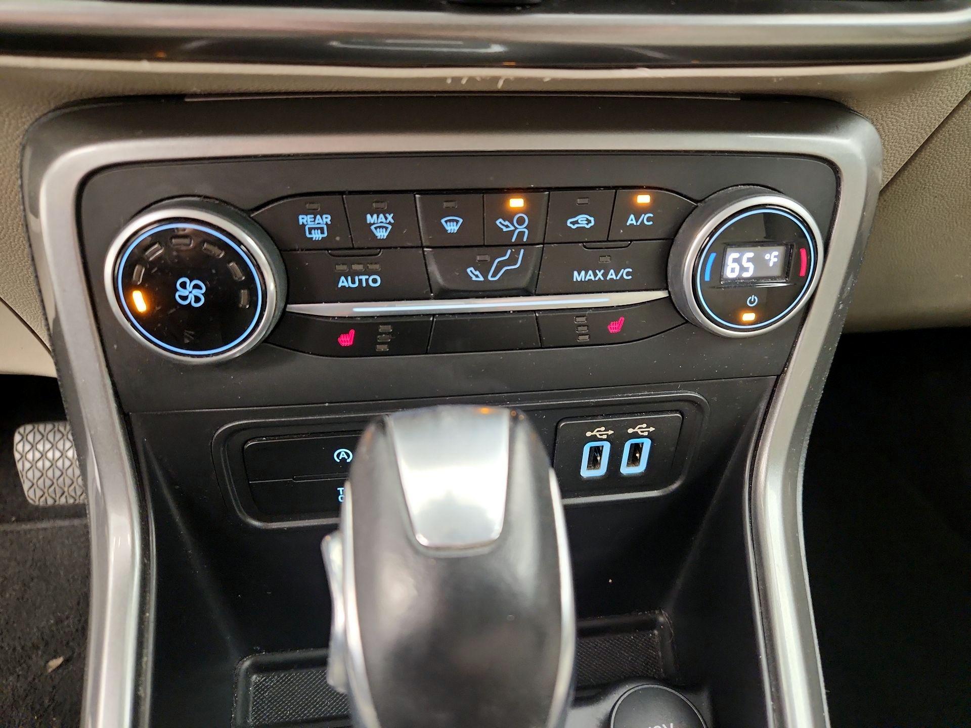 Thumbnail: 2018 Ford EcoSport - 16