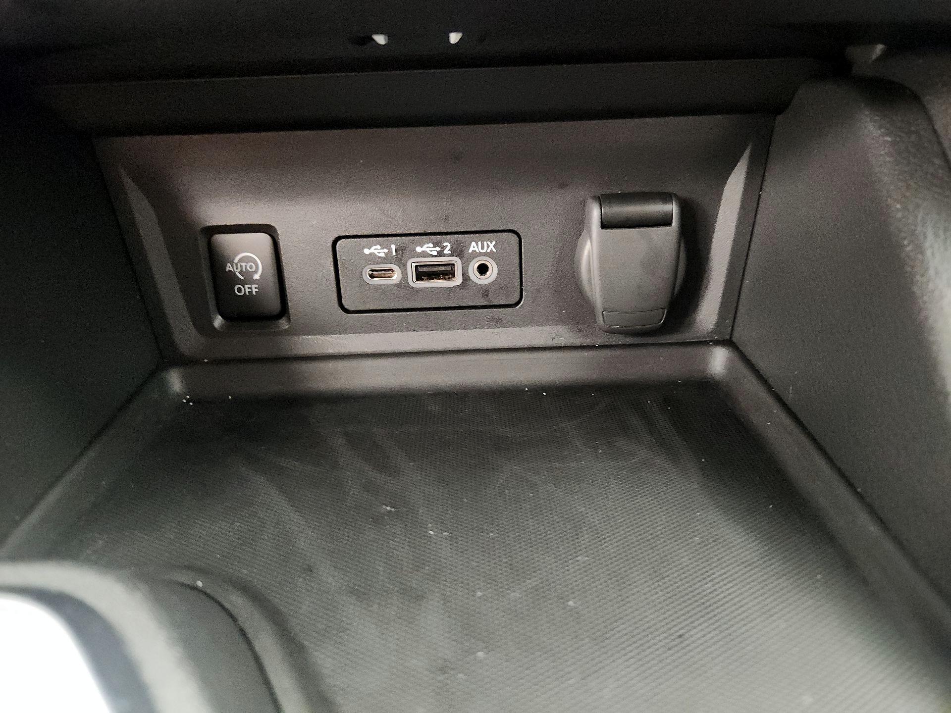 Thumbnail: 2024 Nissan Sentra - 18