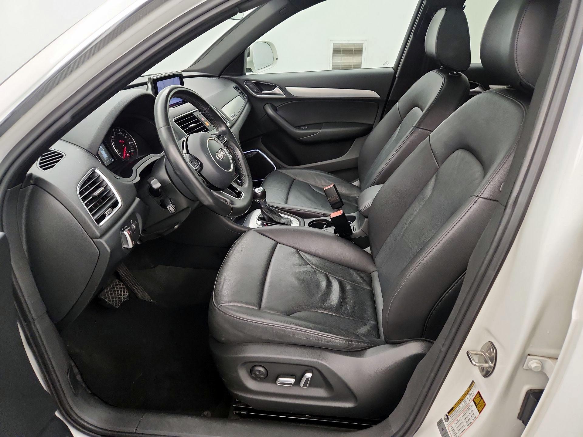 Thumbnail: 2016 Audi Q3 - 11