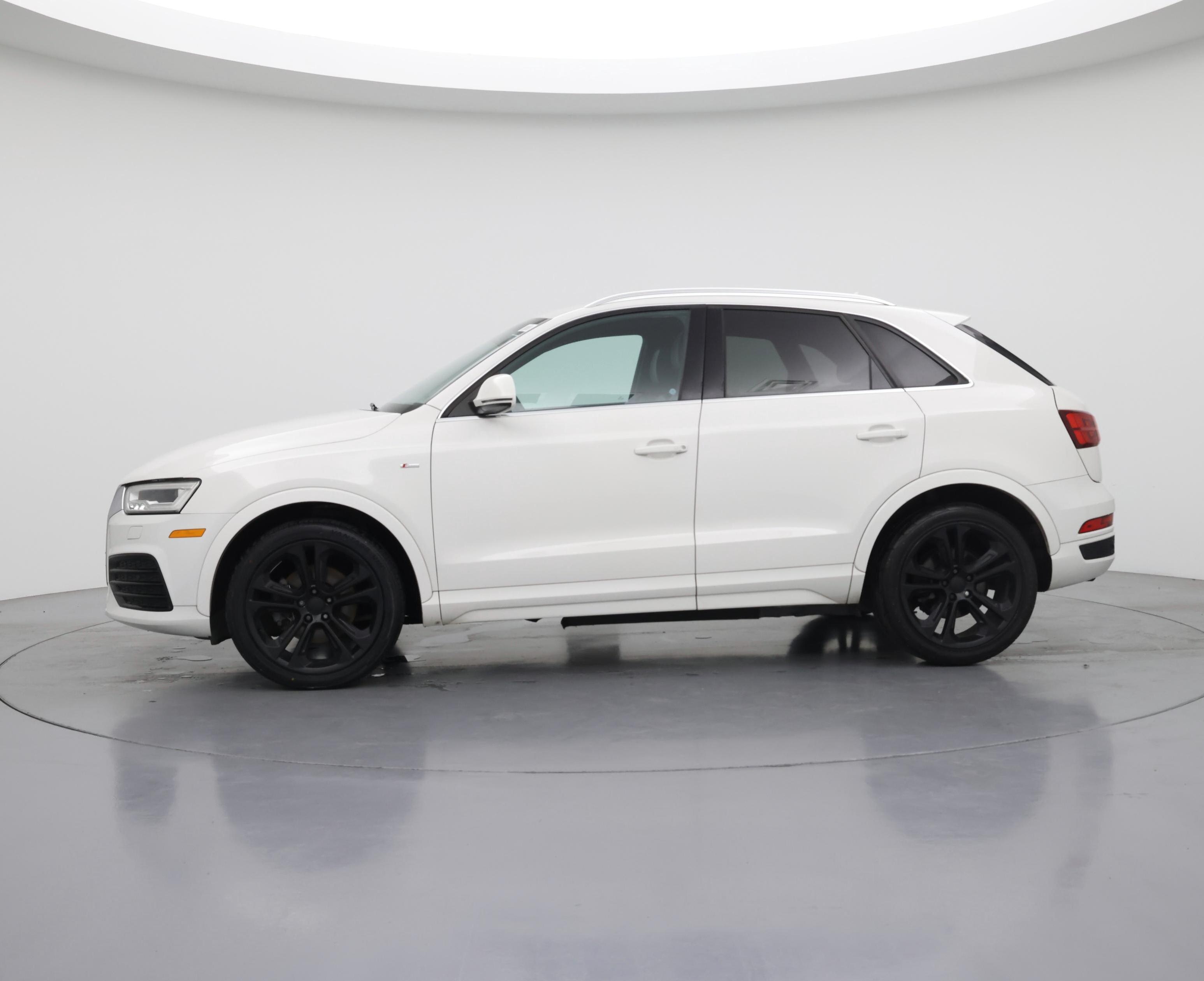 Thumbnail: 2016 Audi Q3 - 3
