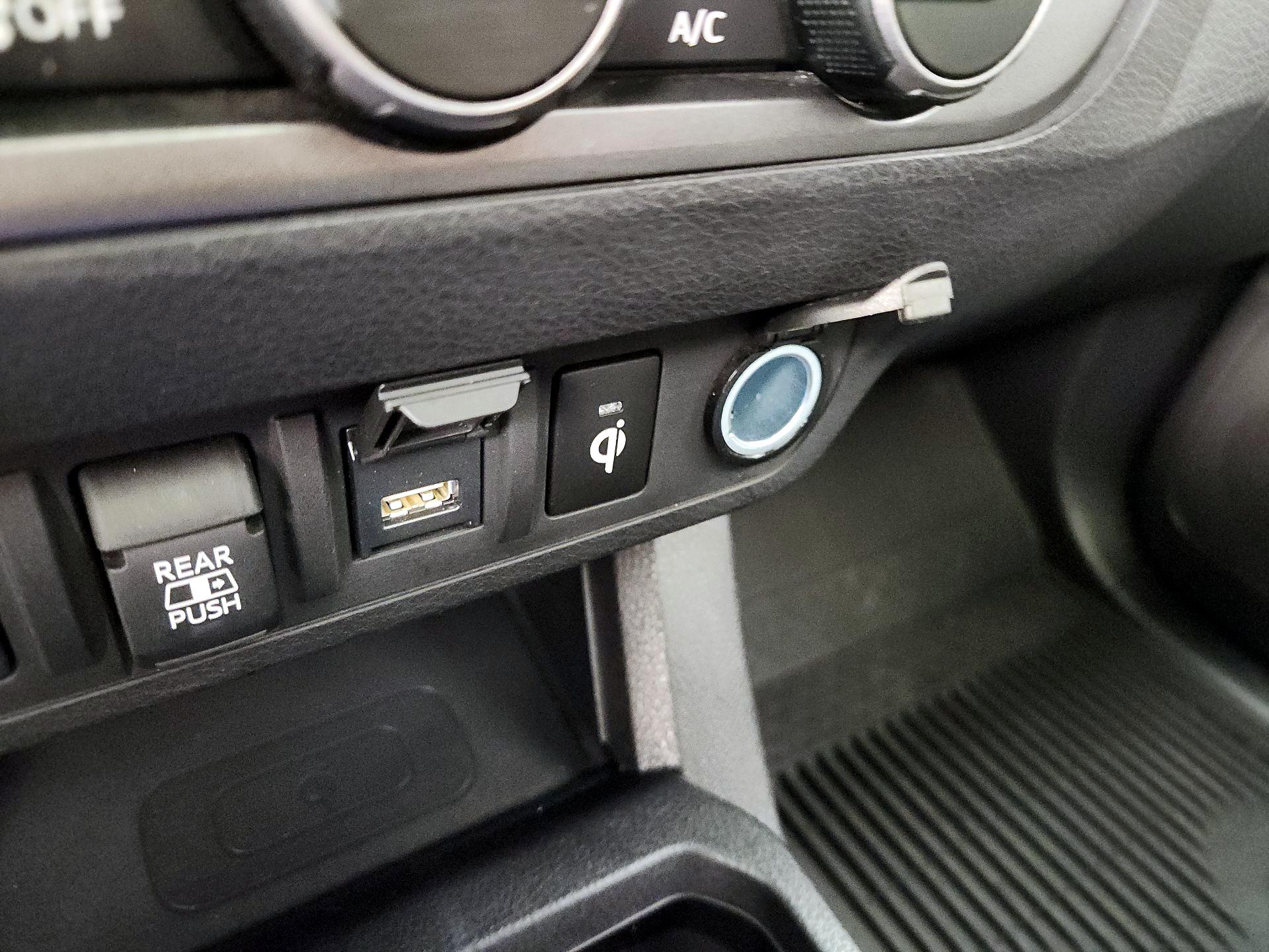 Thumbnail: 2023 Toyota Tacoma - 19