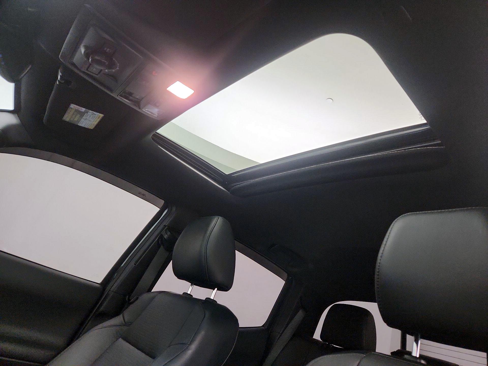 Thumbnail: 2023 Toyota Tacoma - 20