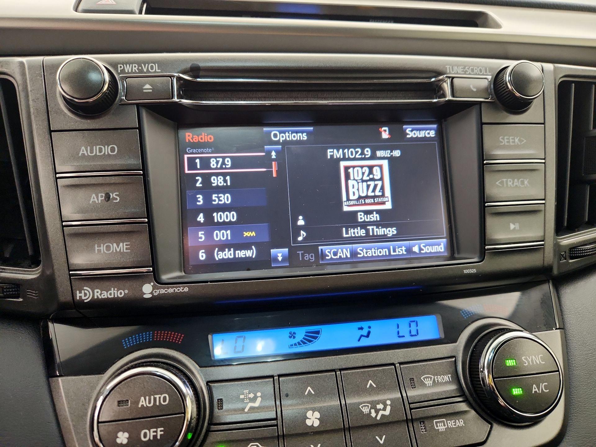 Thumbnail: 2015 Toyota RAV4 - 15