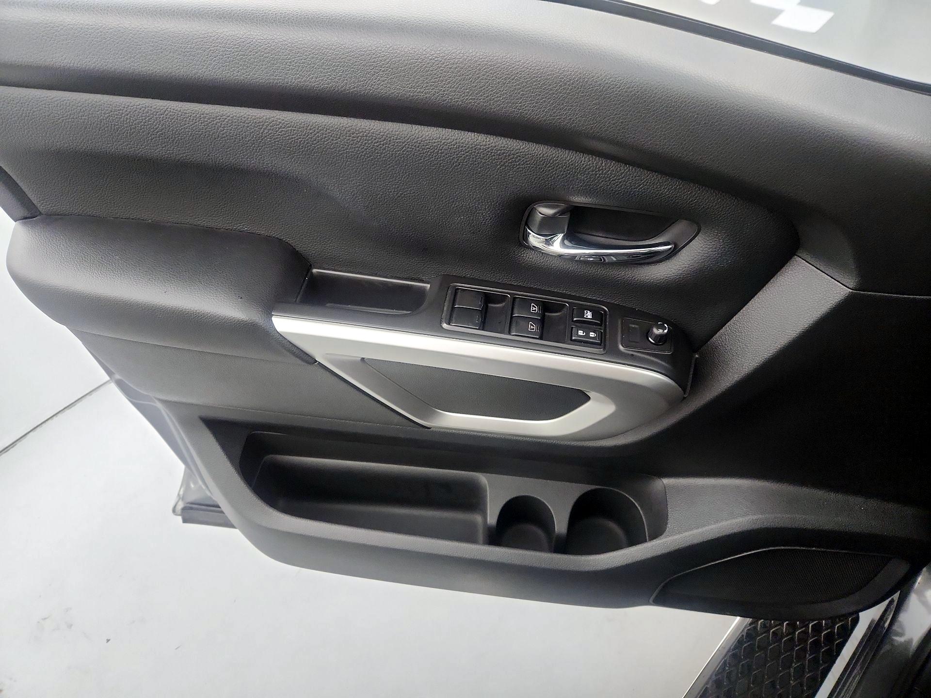 Thumbnail: 2021 Nissan Titan - 12