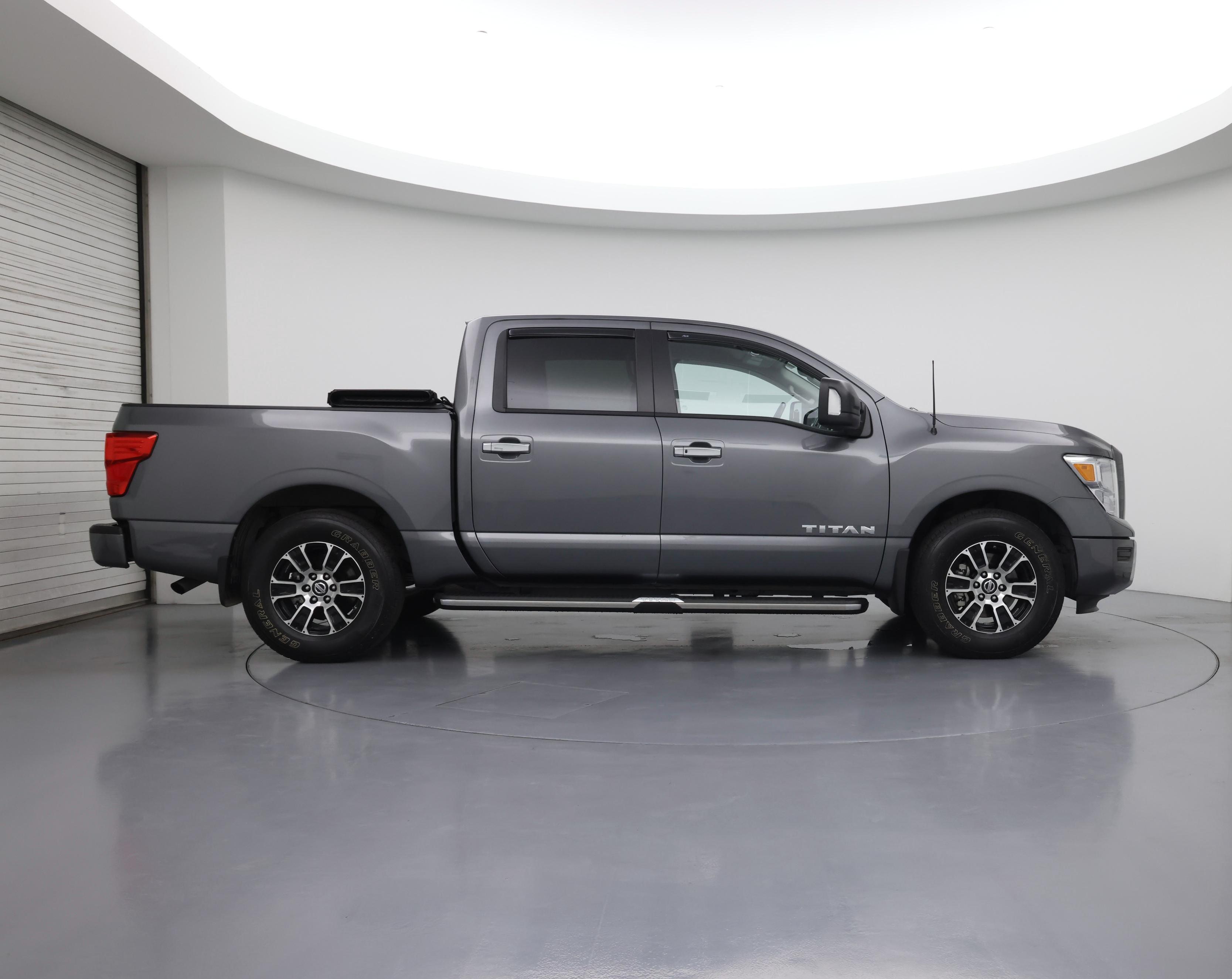 Thumbnail: 2021 Nissan Titan - 7