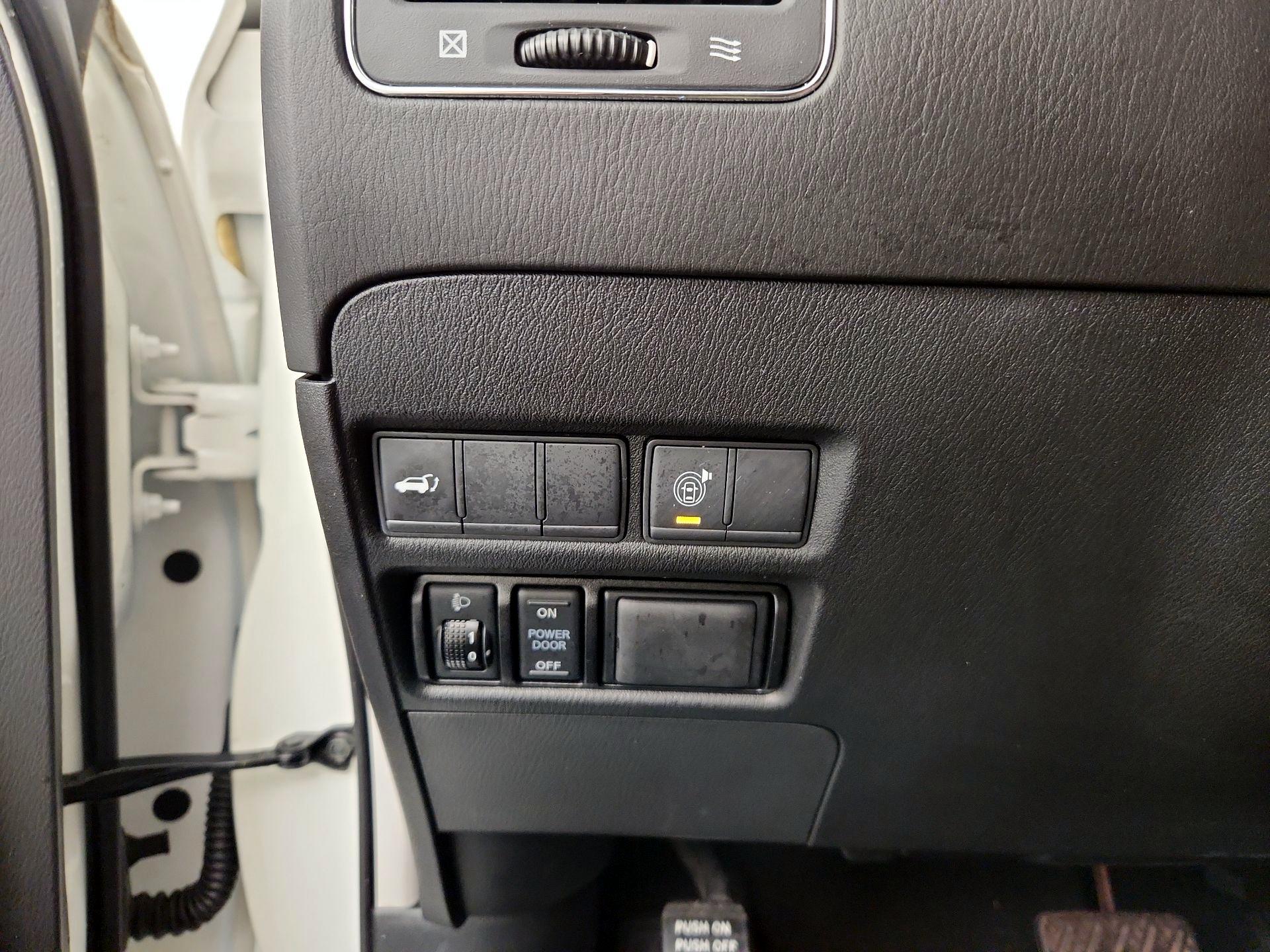 Thumbnail: 2018 Nissan Armada - 13