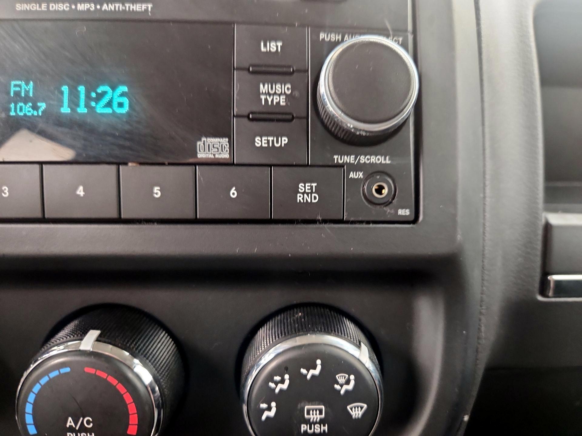 Thumbnail: 2016 Jeep Patriot - 16