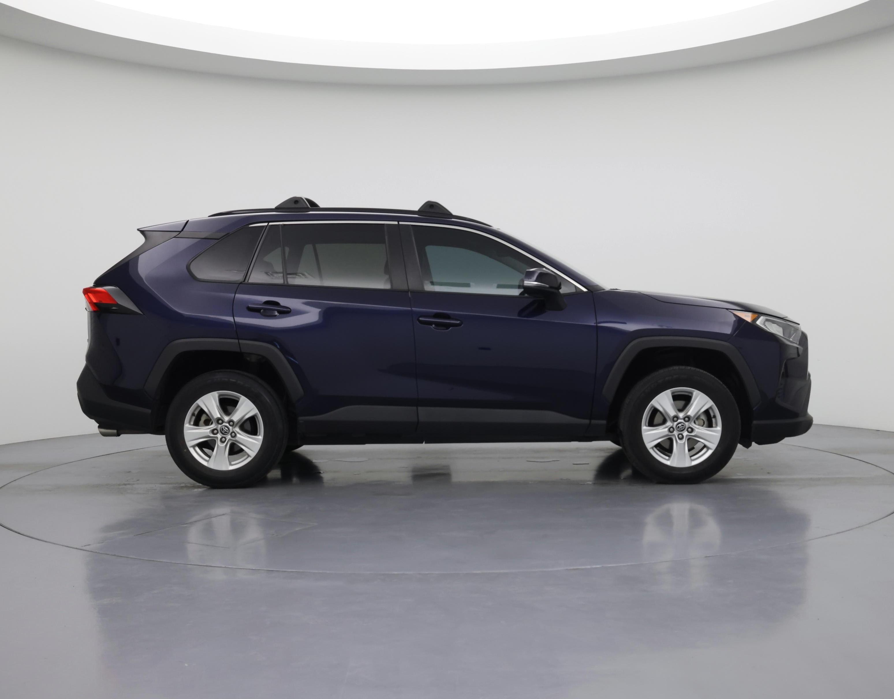 Thumbnail: 2021 Toyota RAV4 - 7