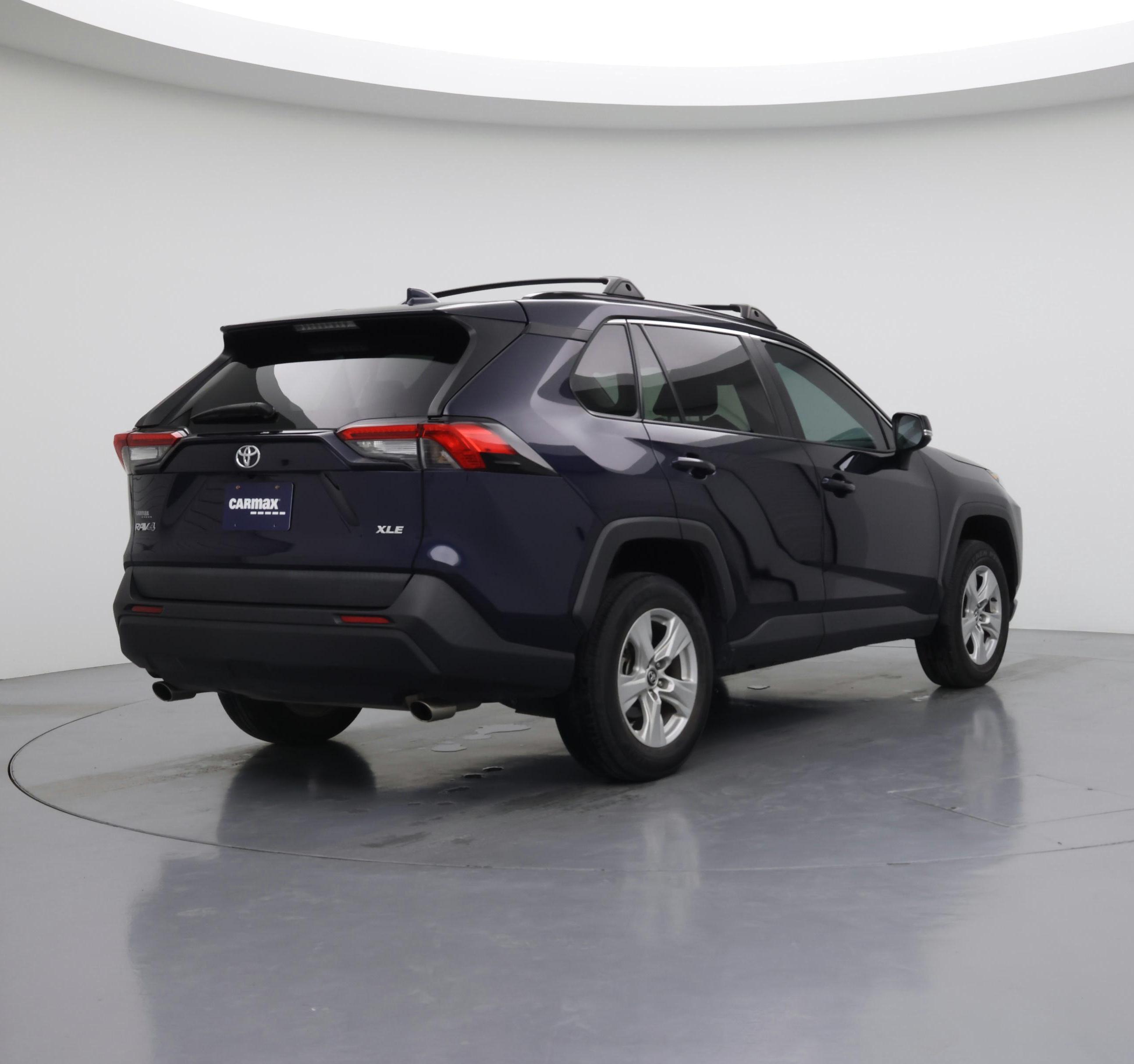 Thumbnail: 2021 Toyota RAV4 - 8