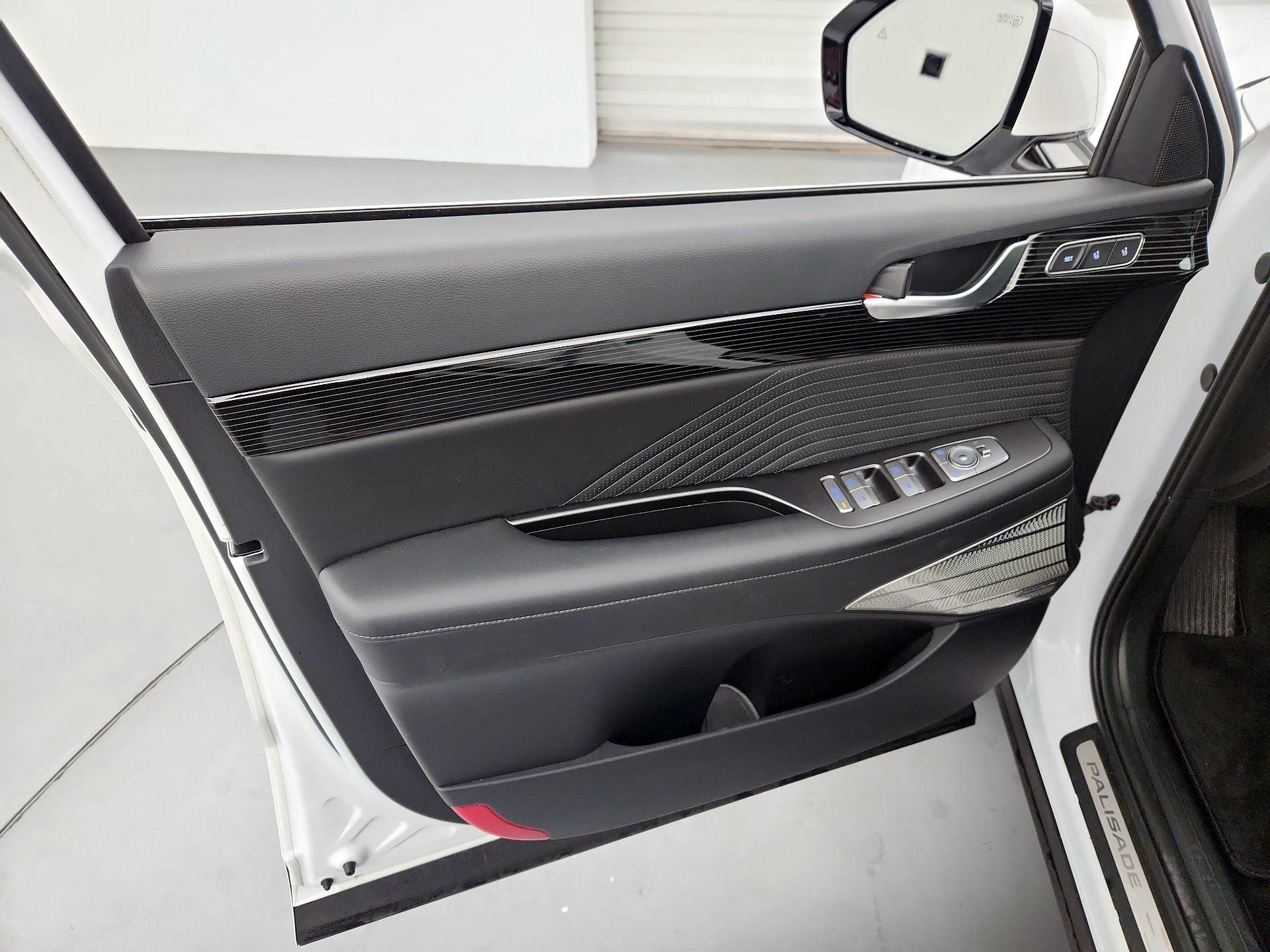 Thumbnail: 2025 Hyundai Palisade - 12