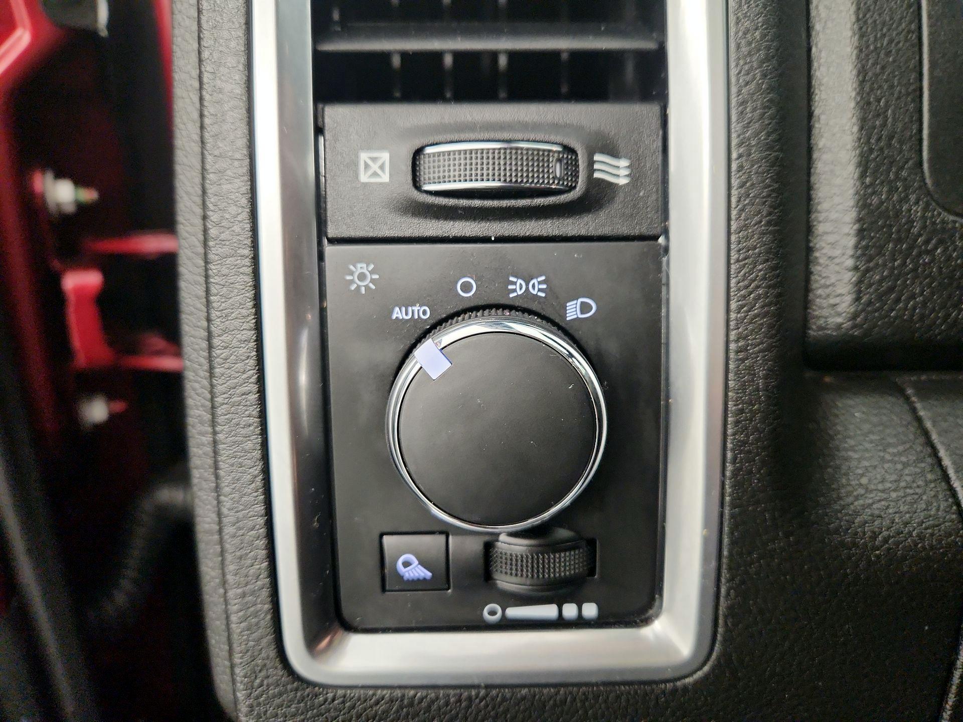 Thumbnail: 2021 RAM 1500 Classic - 13