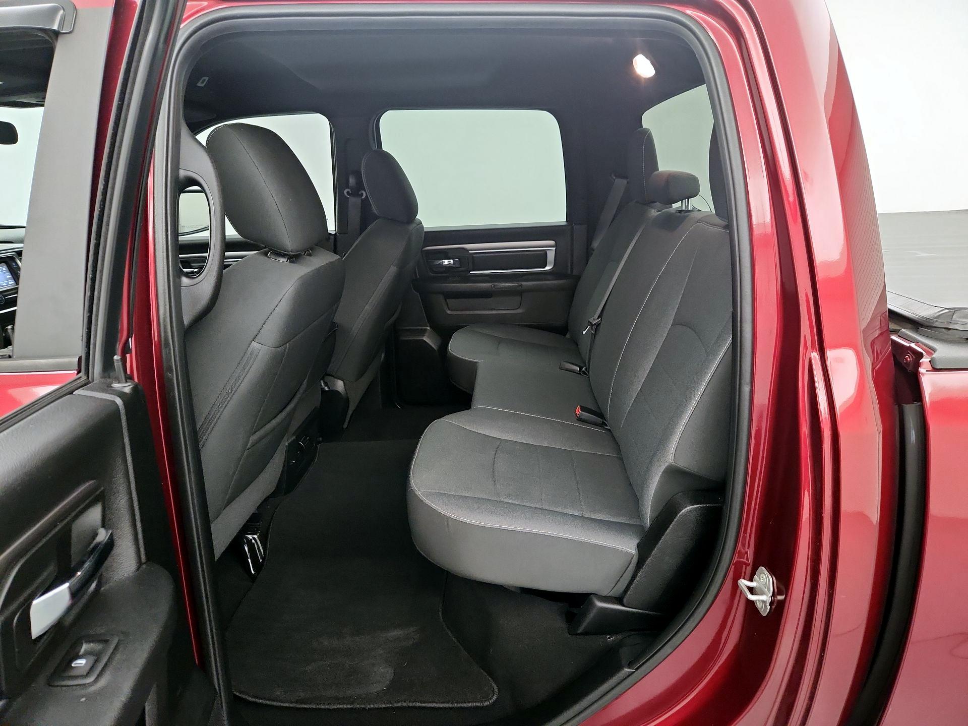 Thumbnail: 2021 RAM 1500 Classic - 19