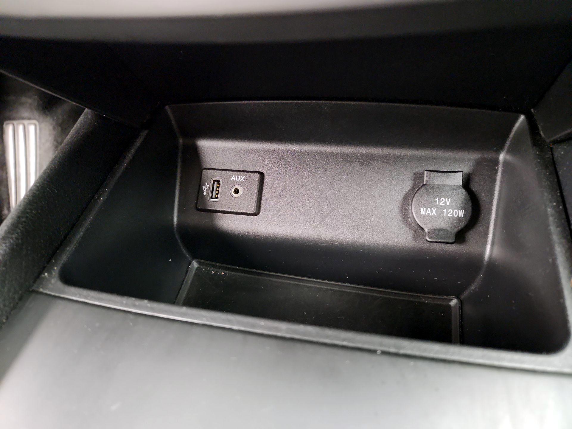 Thumbnail: 2017 Nissan Altima - 18