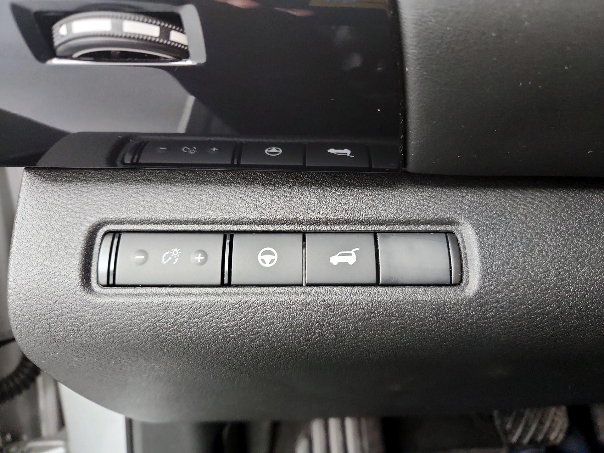 Thumbnail: 2025 Nissan Pathfinder - 13