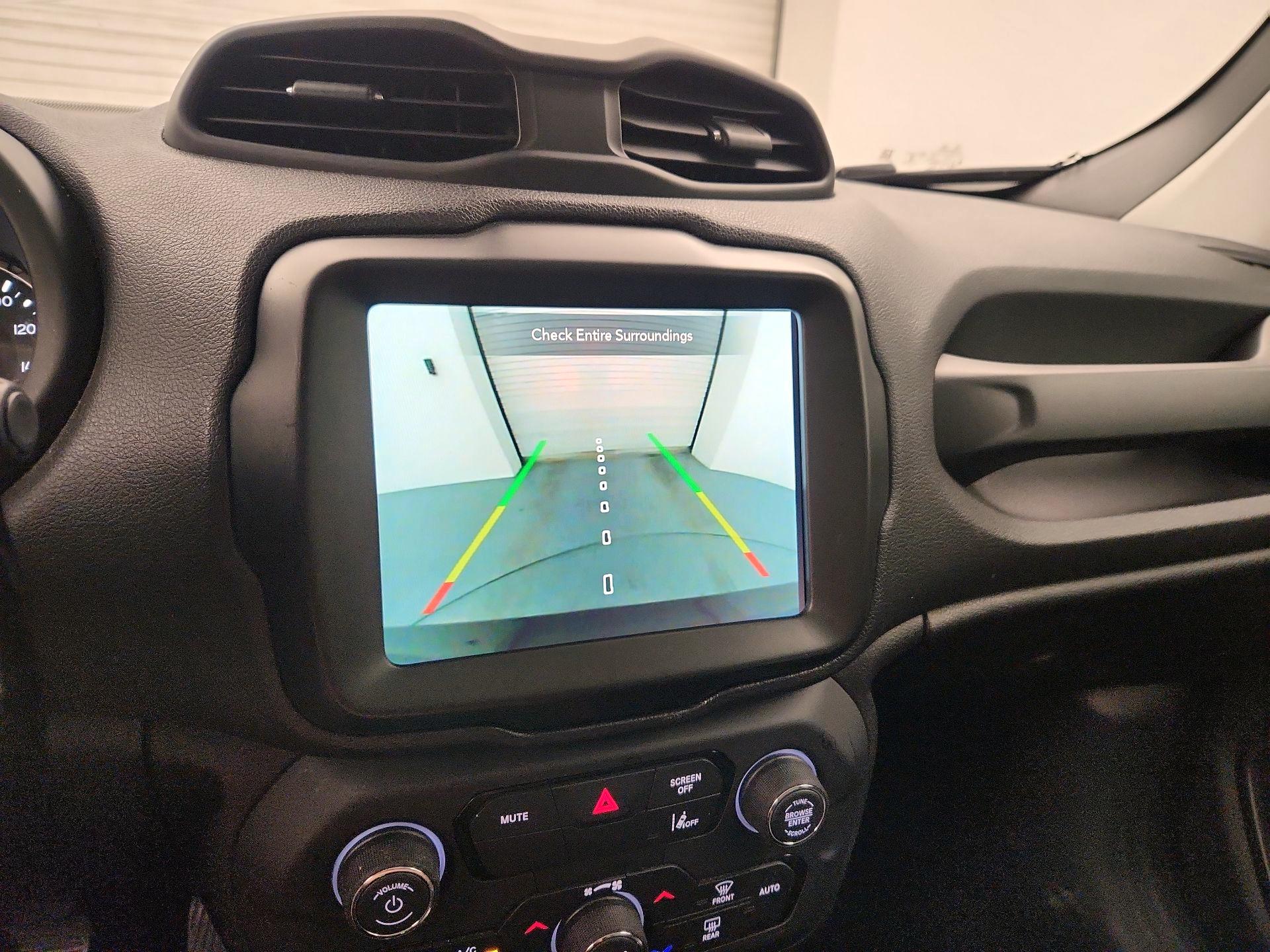 Thumbnail: 2021 Jeep Renegade - 14