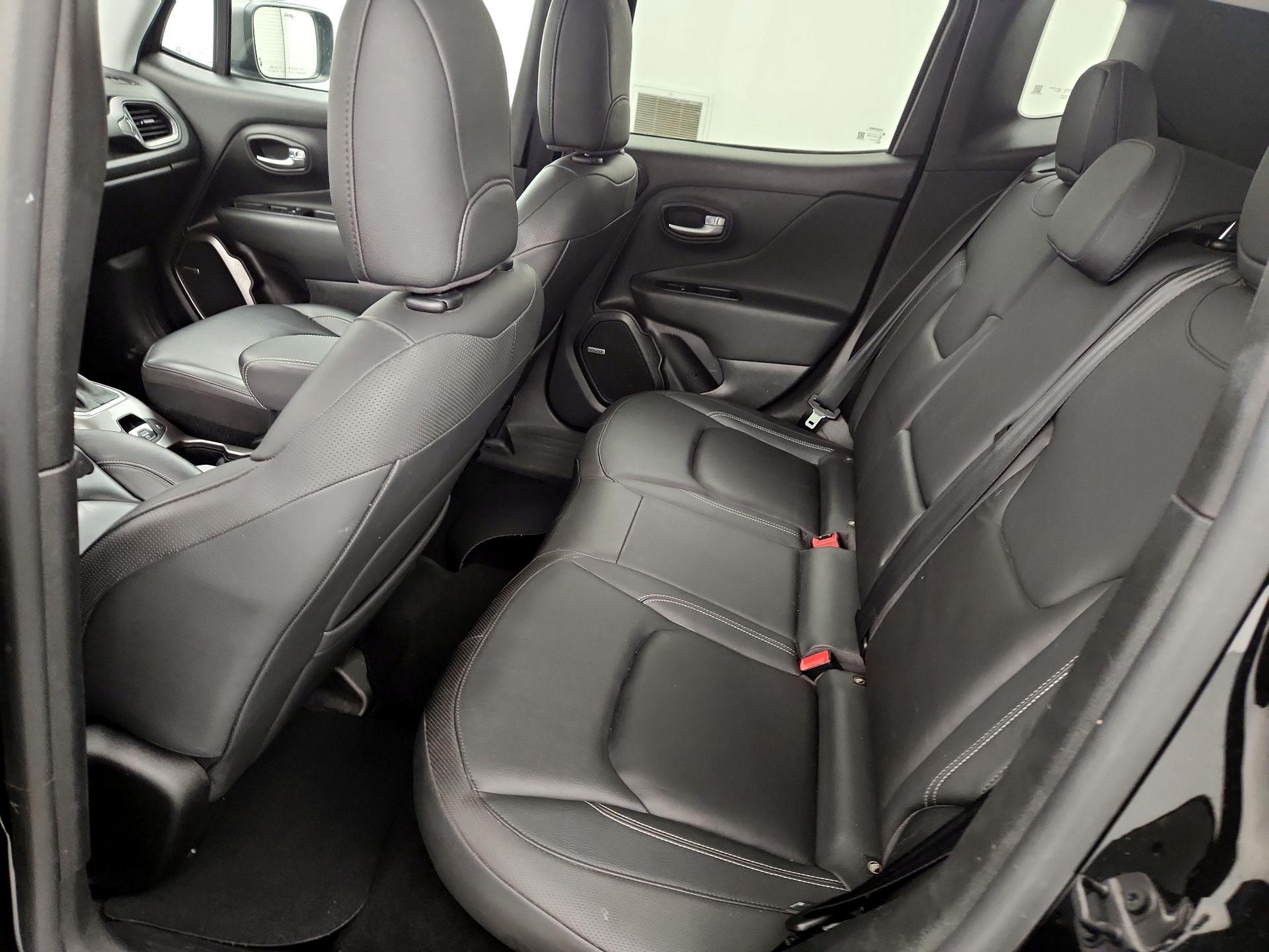 Thumbnail: 2021 Jeep Renegade - 18