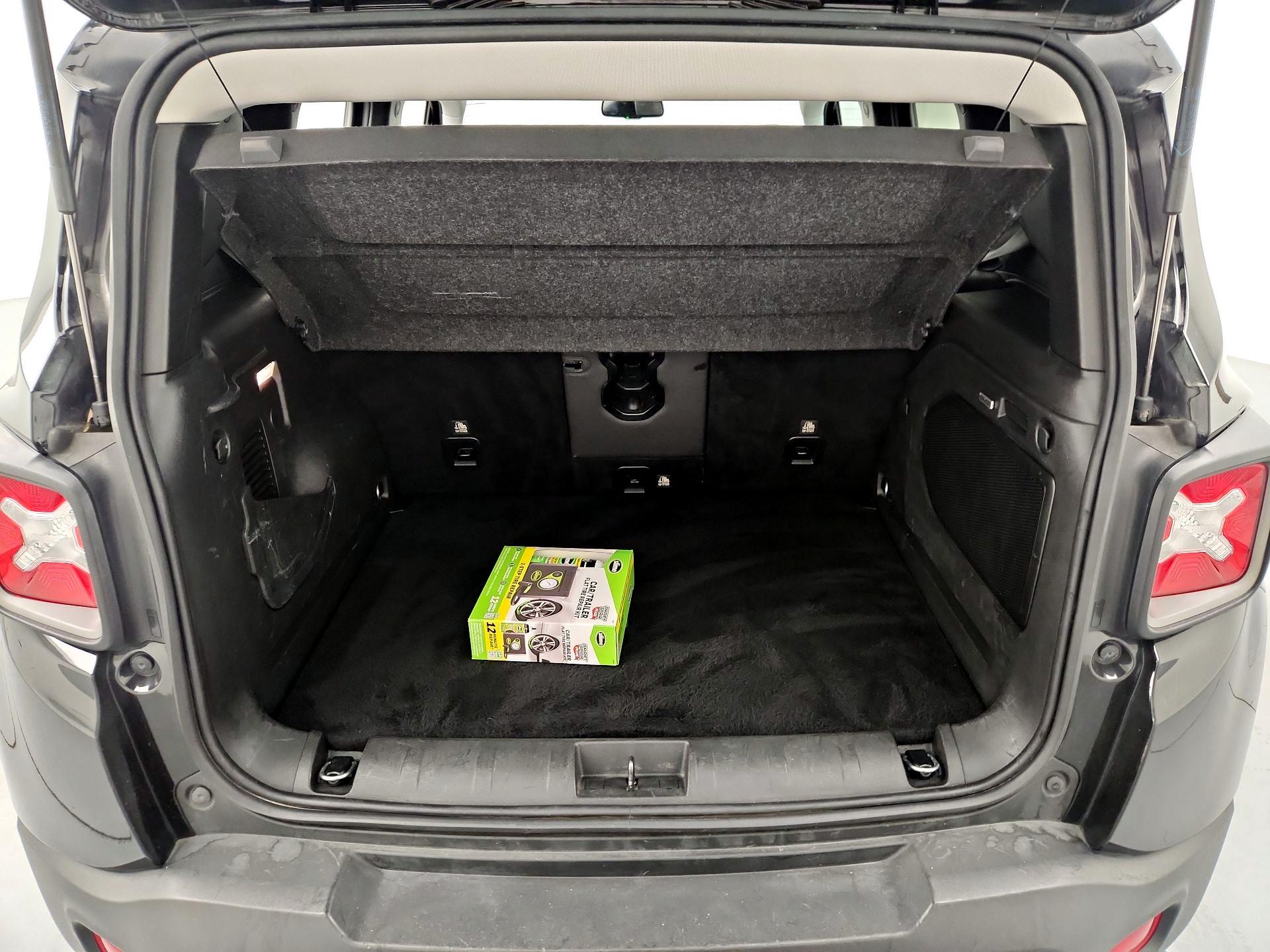 Thumbnail: 2021 Jeep Renegade - 19