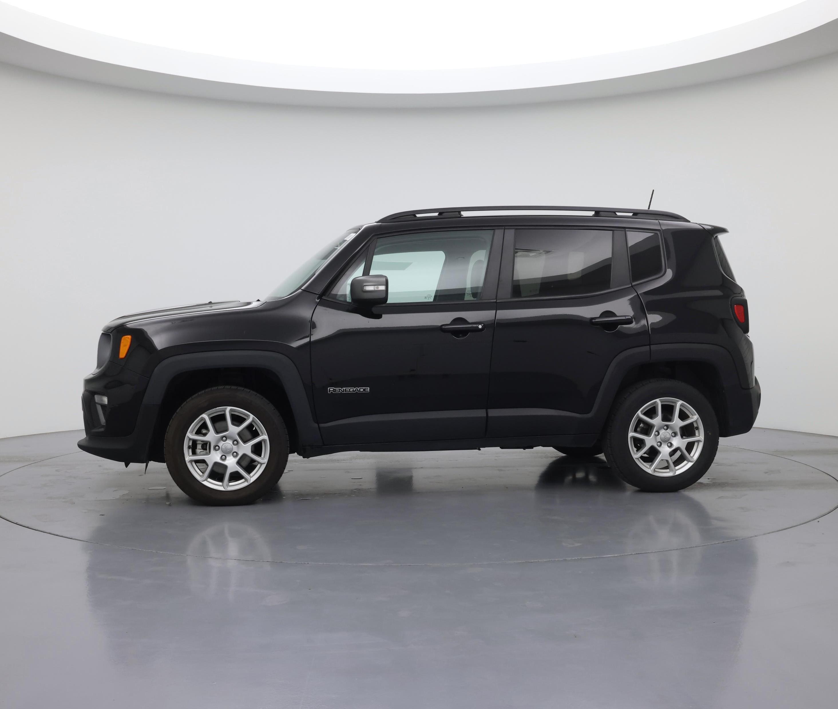 Thumbnail: 2021 Jeep Renegade - 3