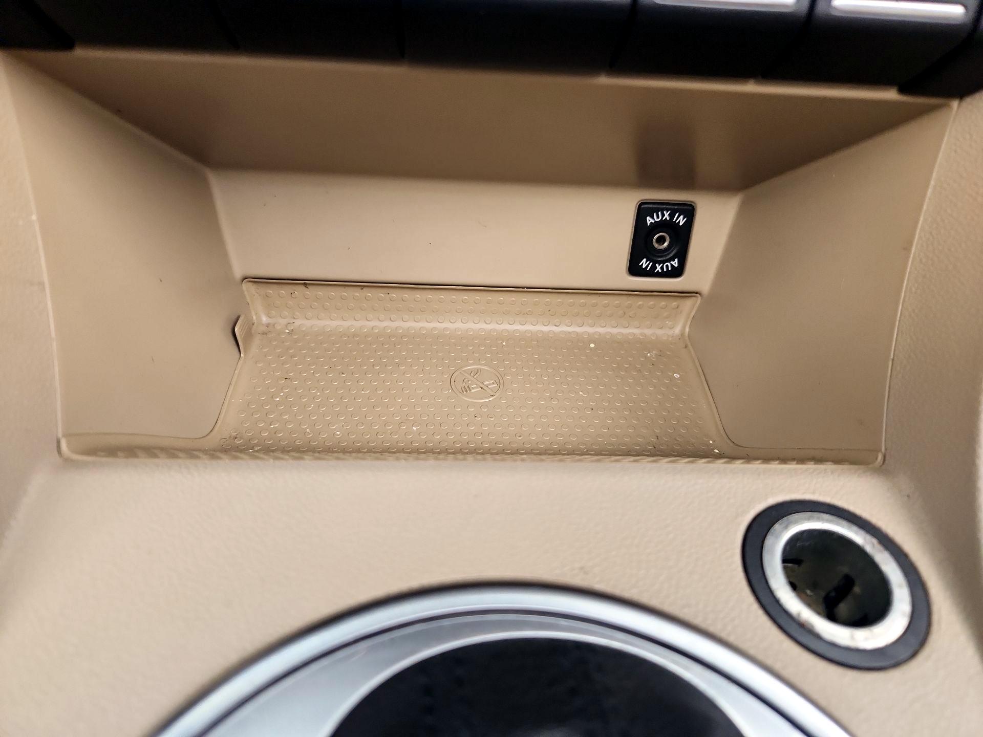 Thumbnail: 2014 Volkswagen Beetle - 17