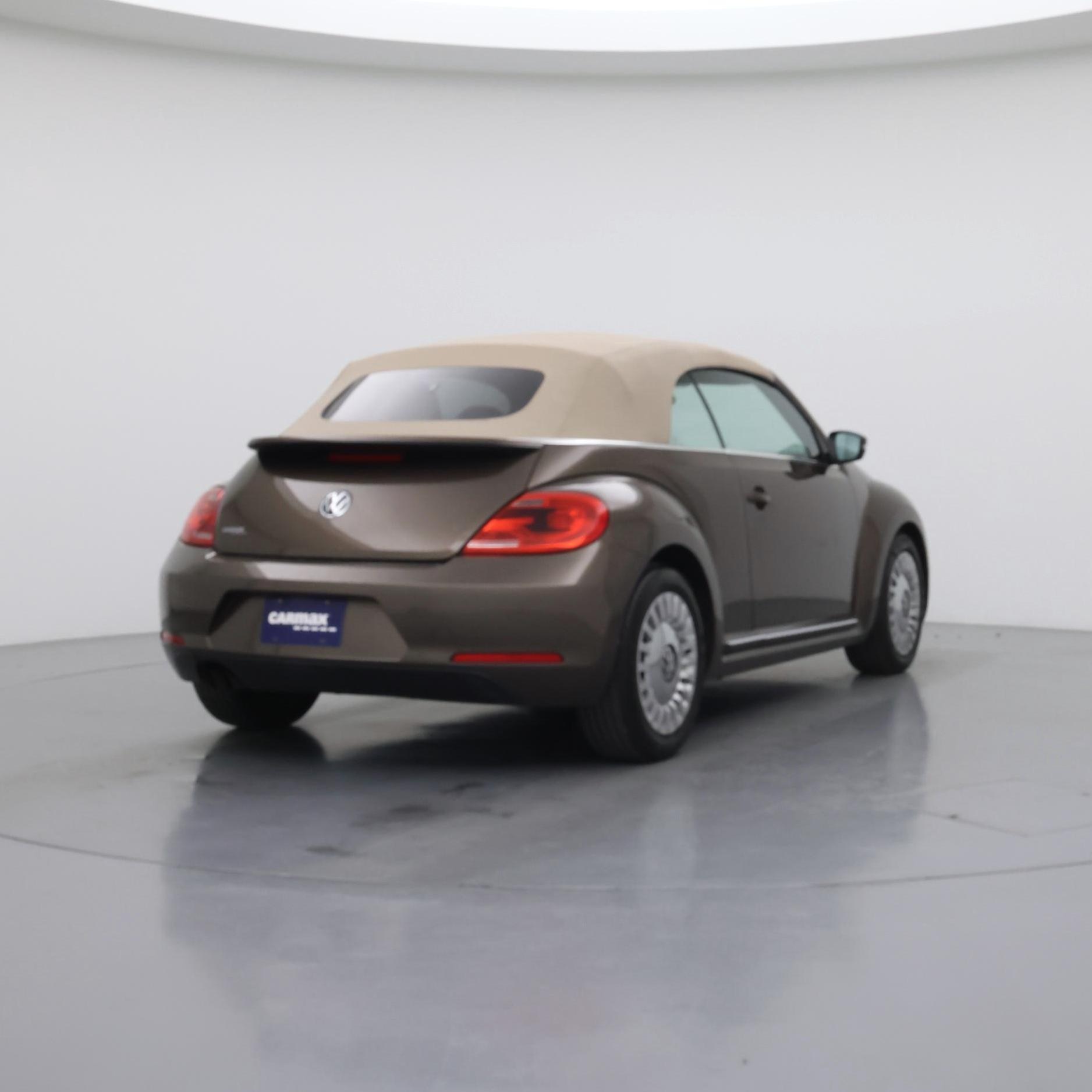 Thumbnail: 2014 Volkswagen Beetle - 8