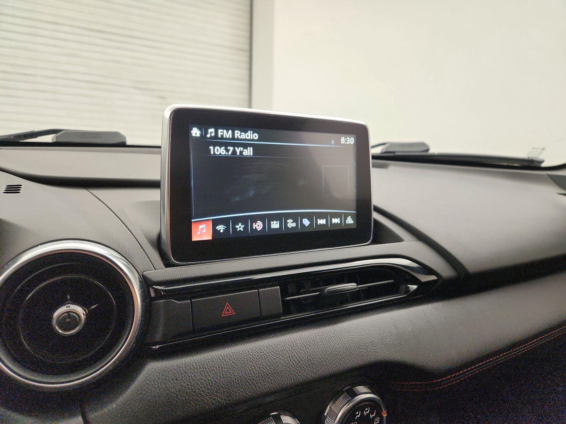 Thumbnail: 2017 Mazda MX-5 Miata - 14