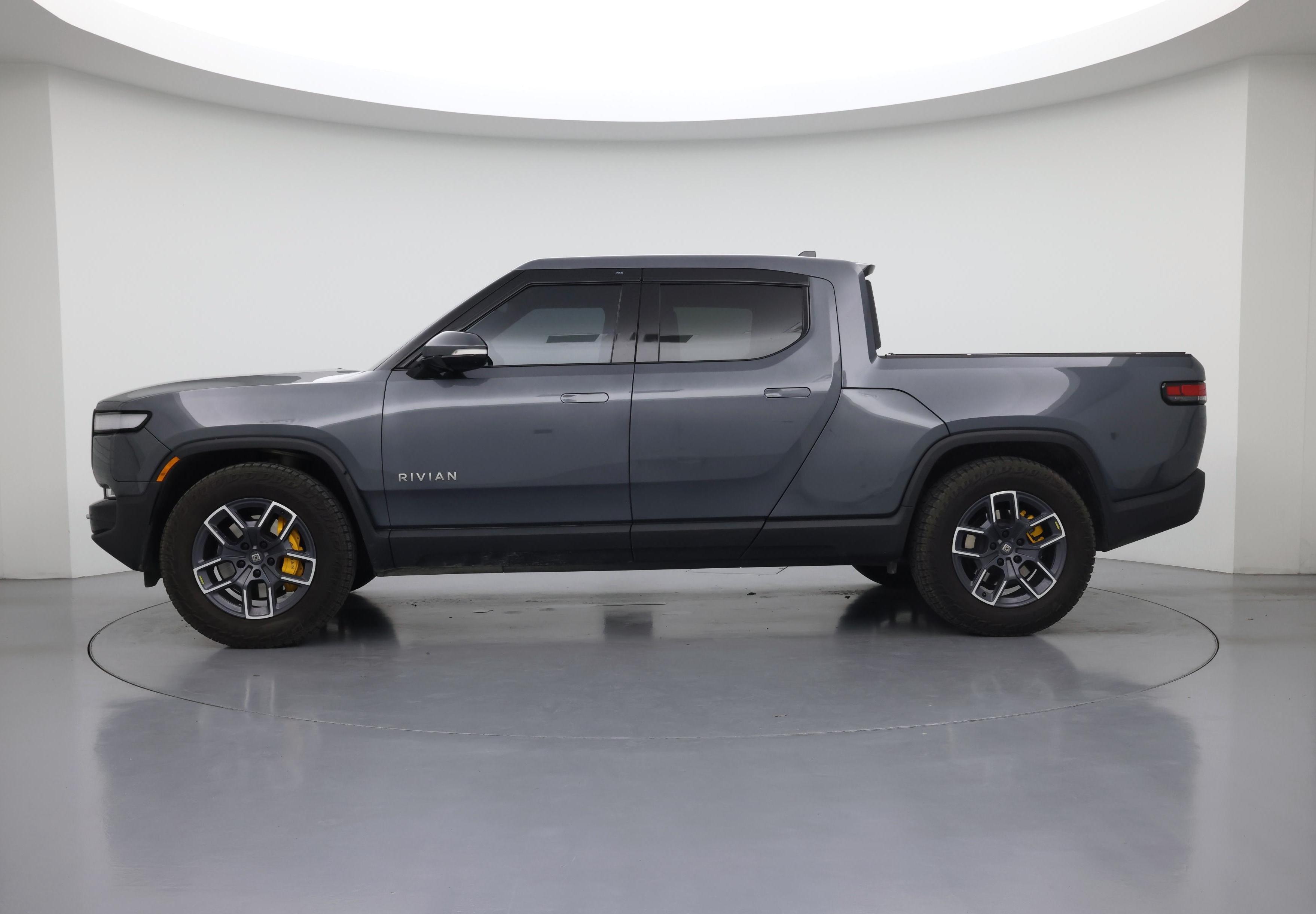 Thumbnail: 2023 Rivian R1T - 3