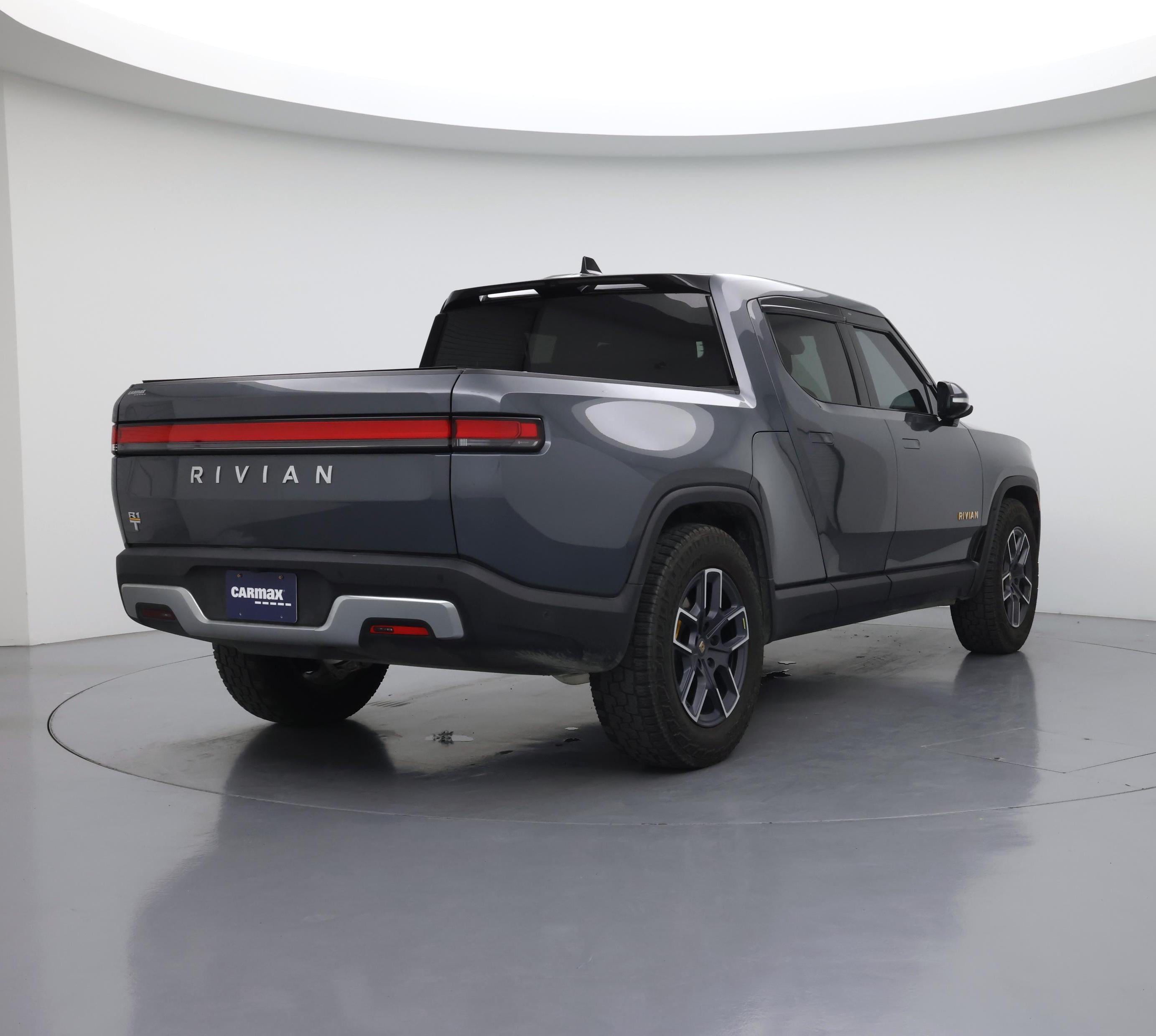 Thumbnail: 2023 Rivian R1T - 8