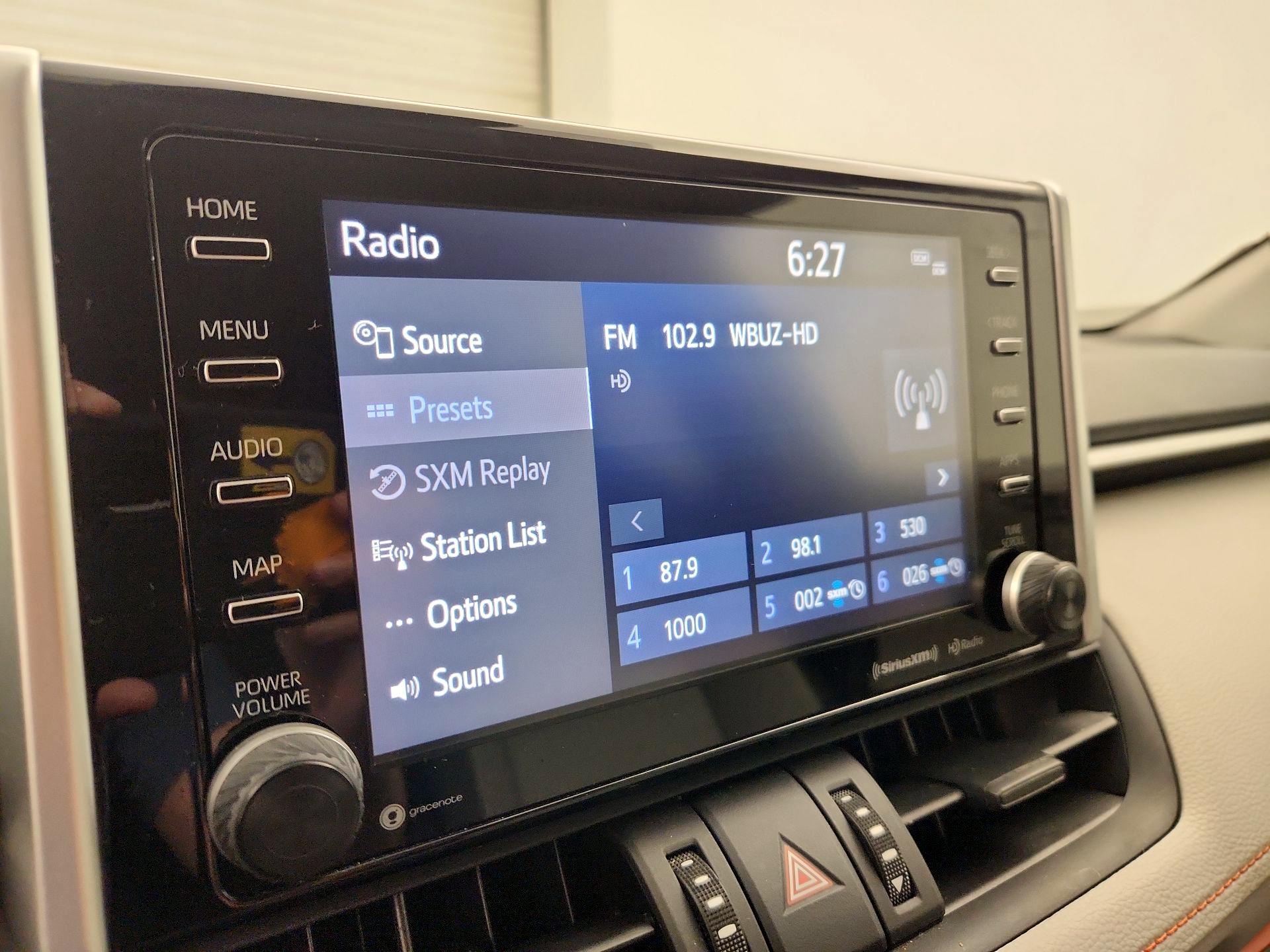 Thumbnail: 2021 Toyota RAV4 - 15