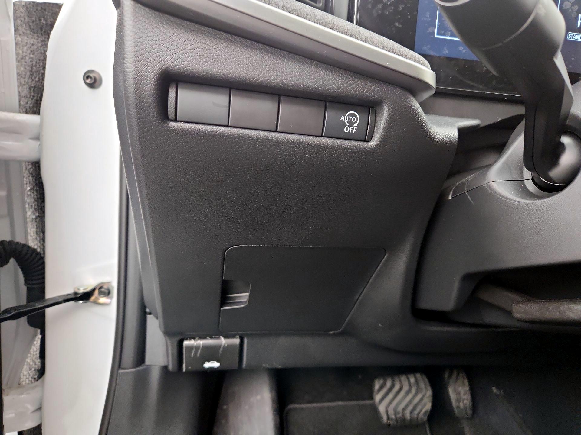 Thumbnail: 2025 Nissan Kicks - 13