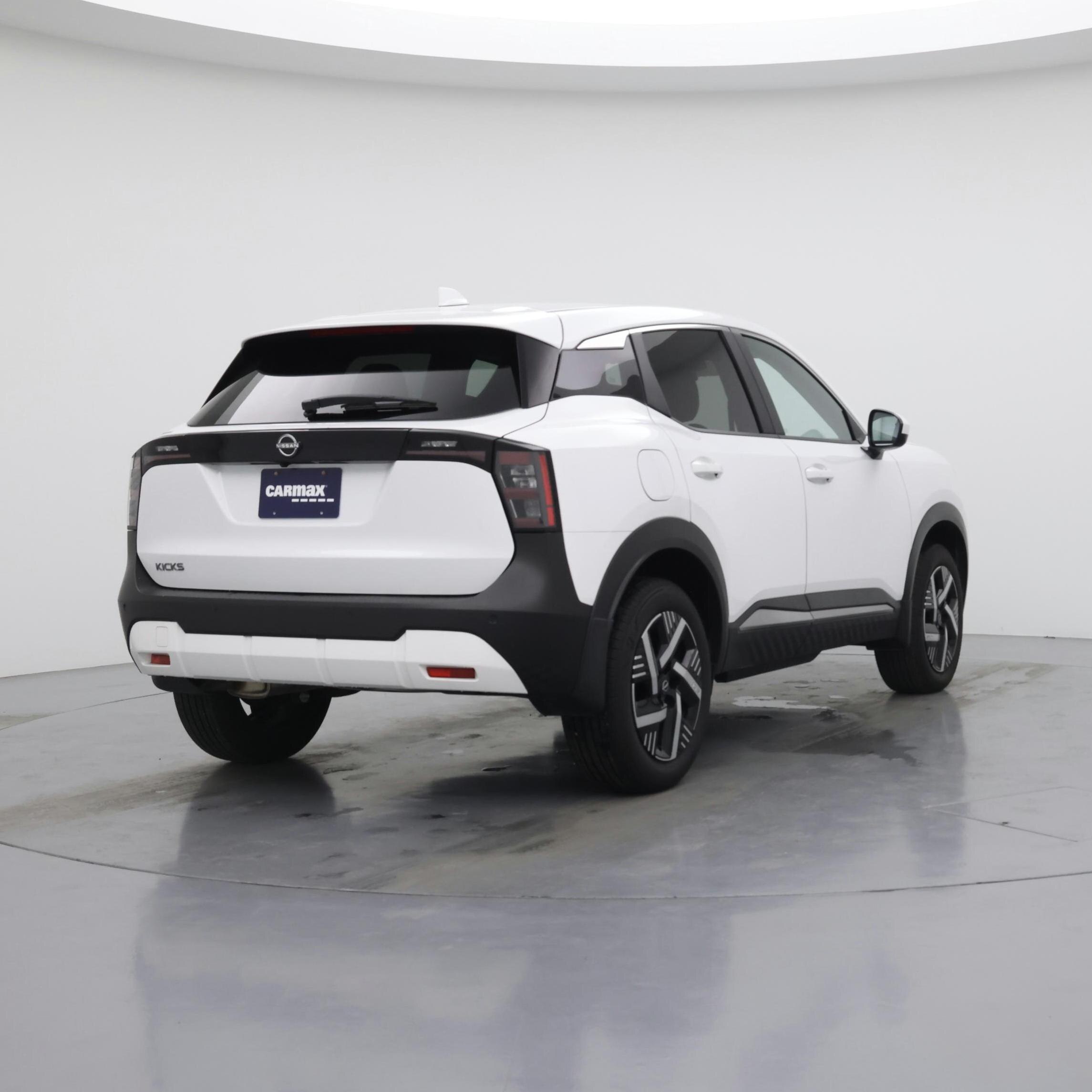 Thumbnail: 2025 Nissan Kicks - 8