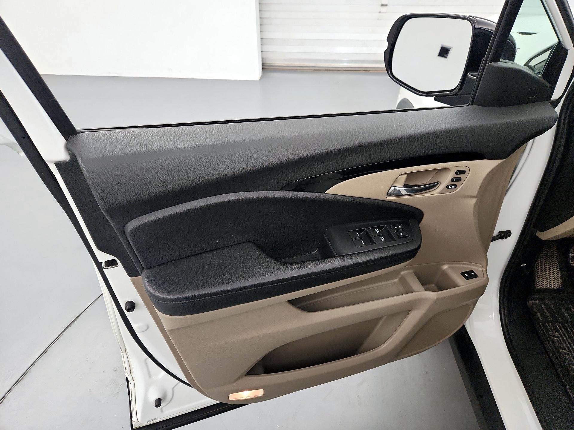 Thumbnail: 2021 Honda Pilot - 12