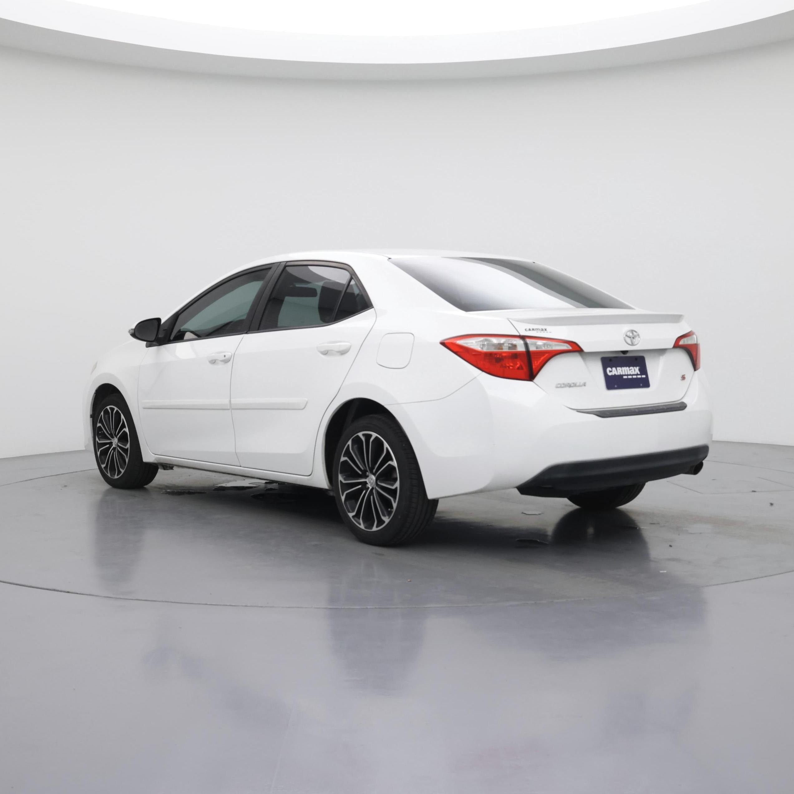 Thumbnail: 2015 Toyota Corolla - 2