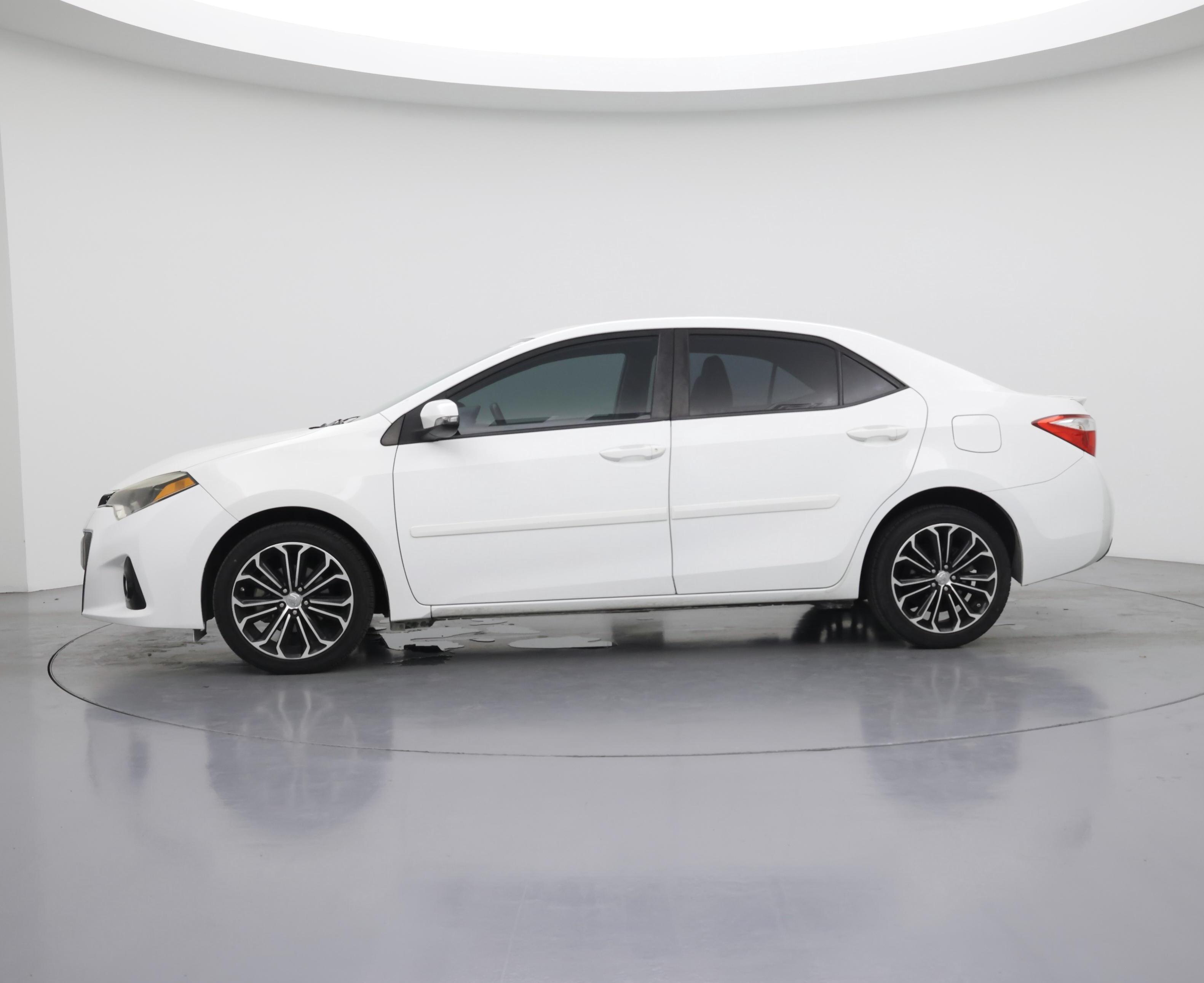 Thumbnail: 2015 Toyota Corolla - 3