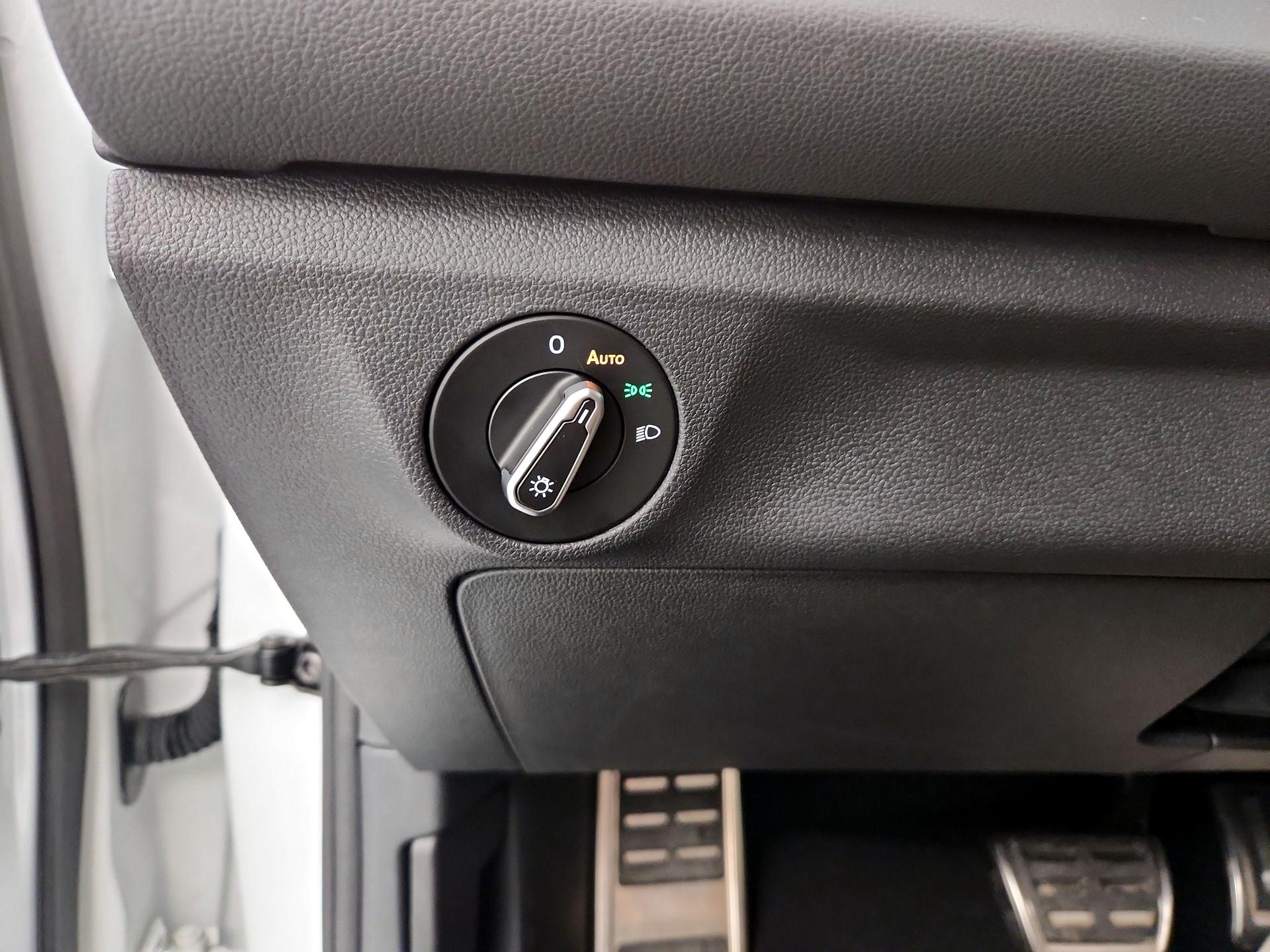 Thumbnail: 2025 Volkswagen Jetta - 13