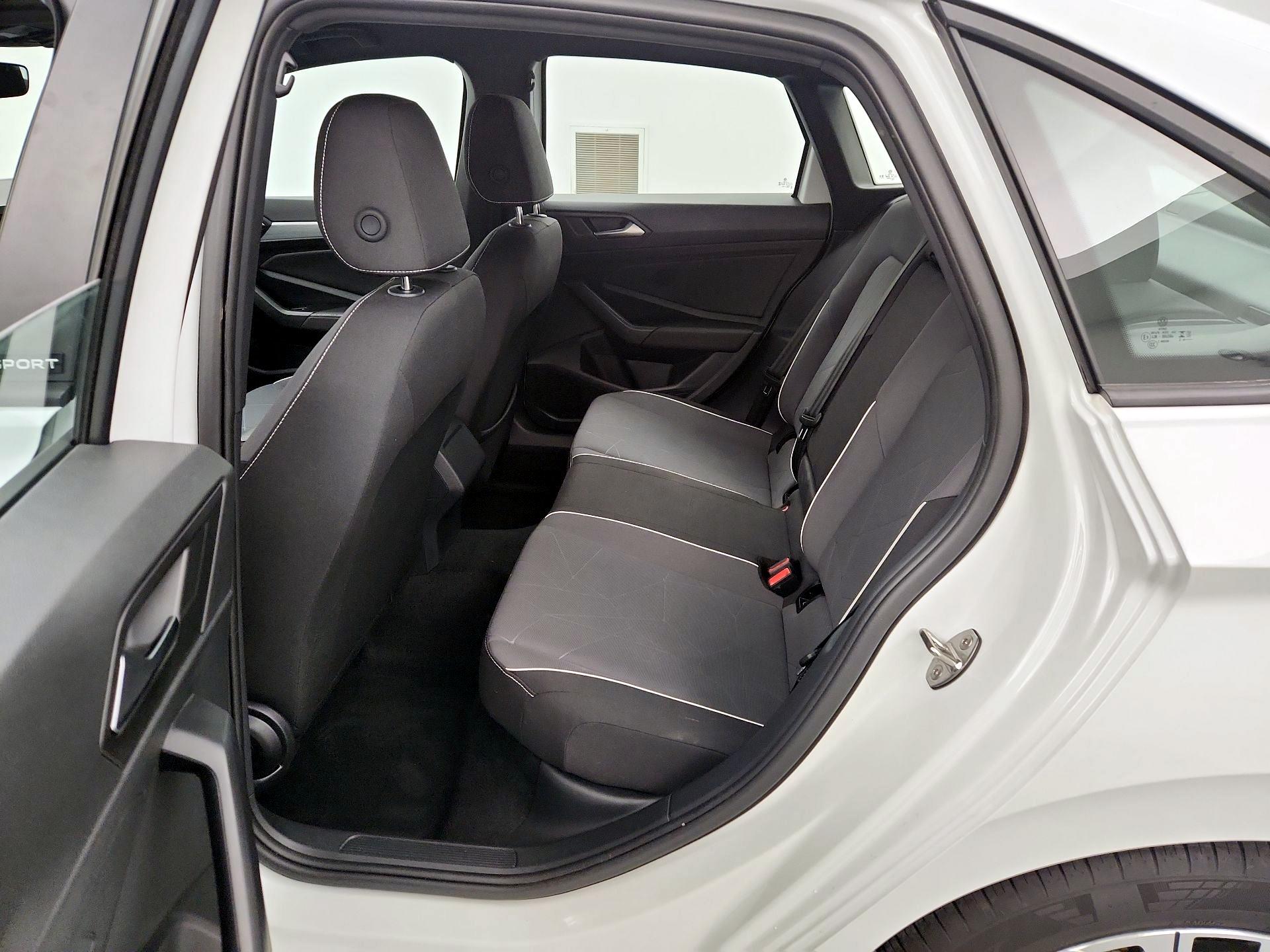 Thumbnail: 2025 Volkswagen Jetta - 19