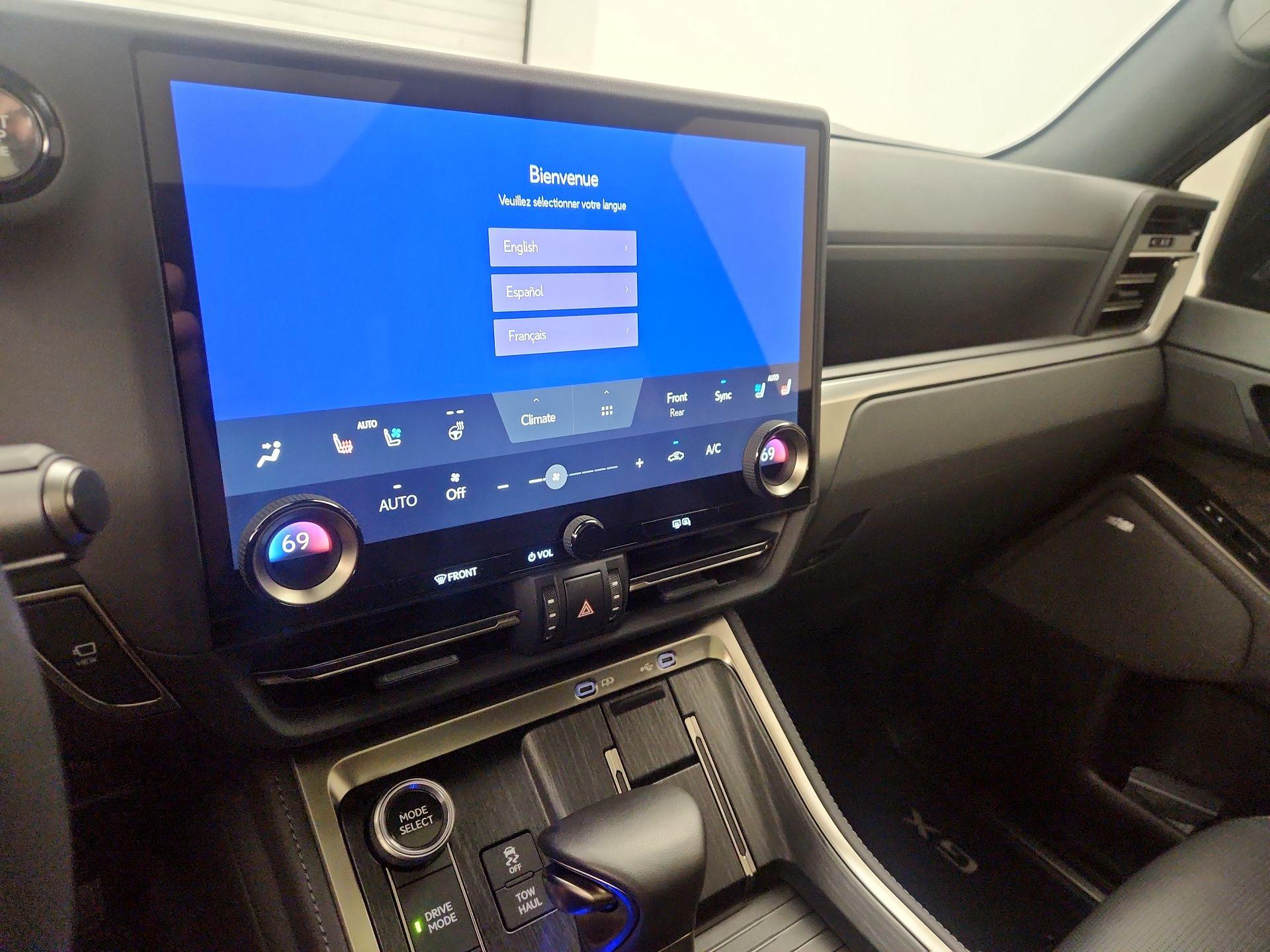 Thumbnail: 2025 Lexus GX - 16