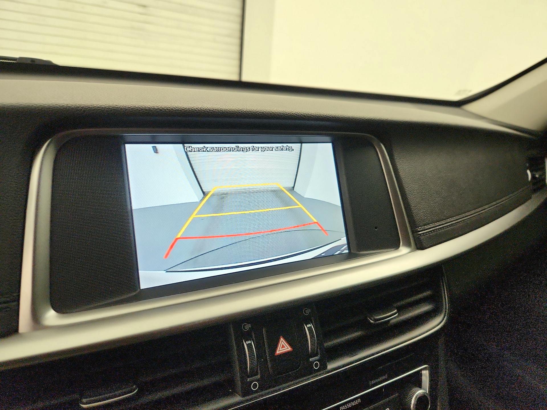 Thumbnail: 2020 Kia Optima - 14