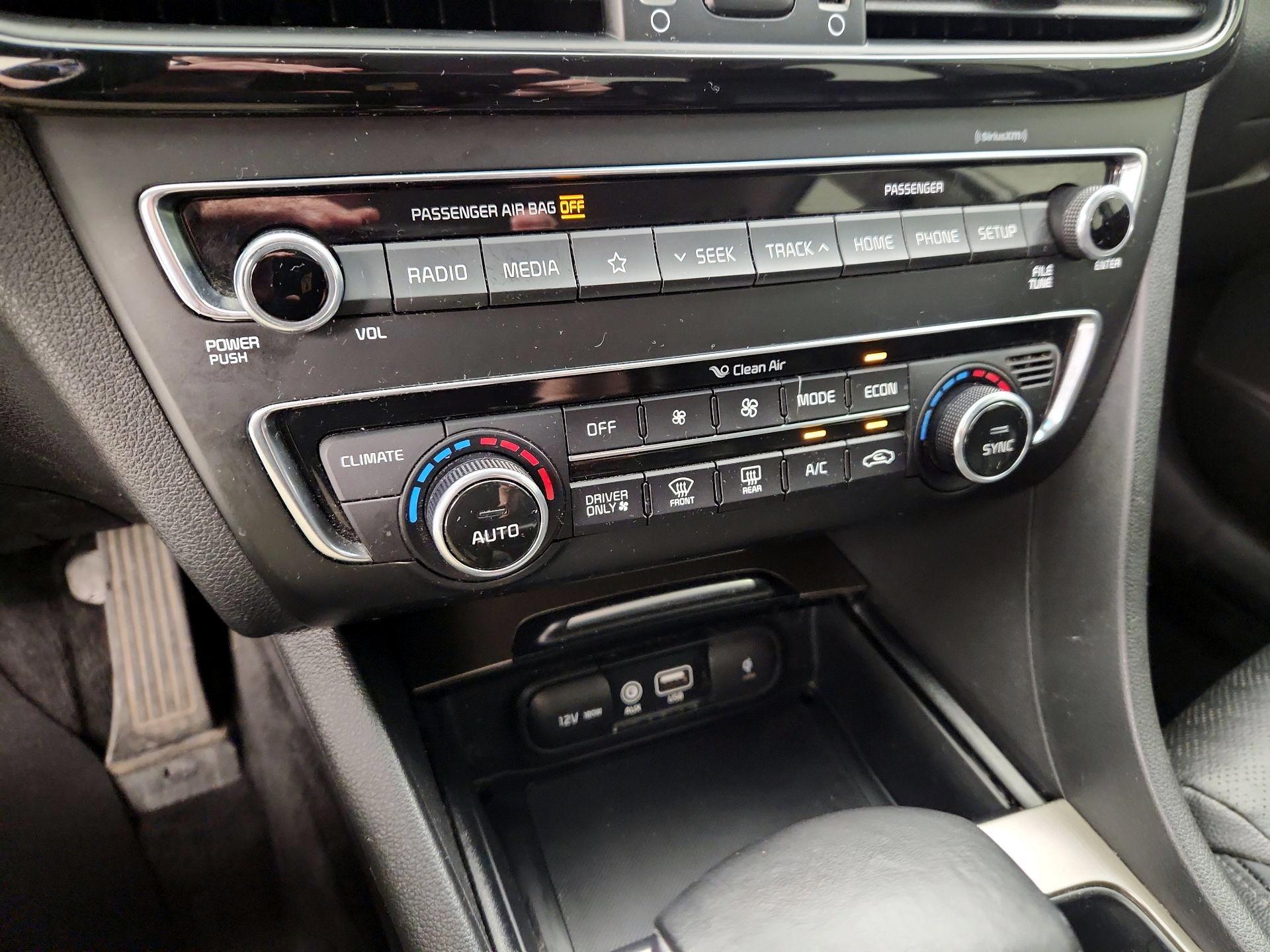 Thumbnail: 2020 Kia Optima - 16