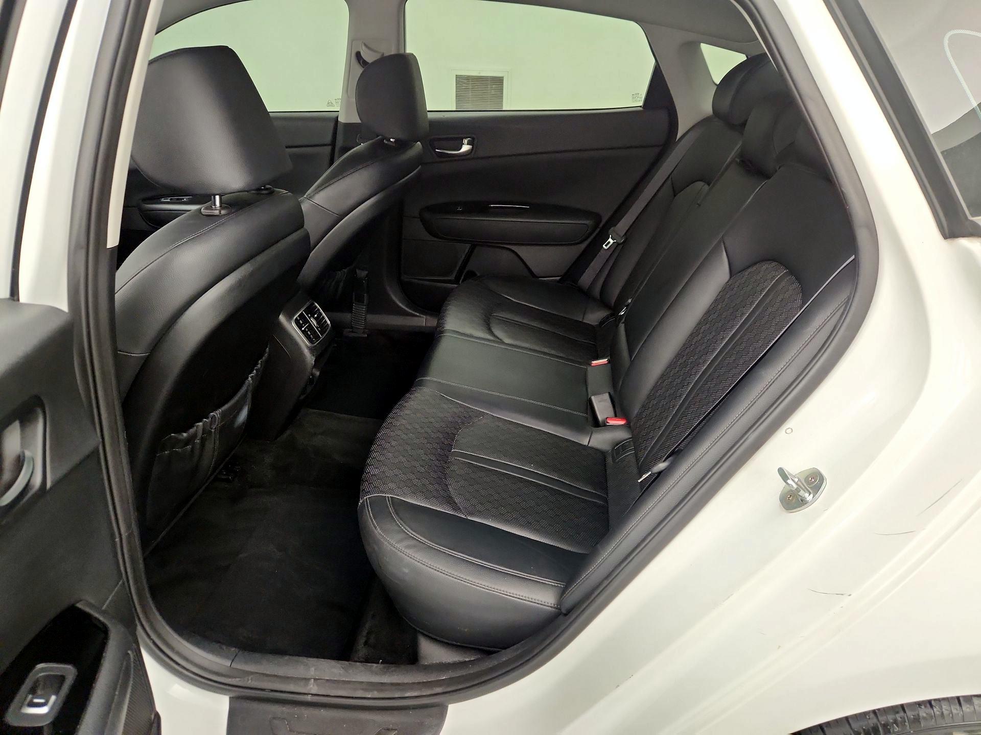 Thumbnail: 2020 Kia Optima - 19