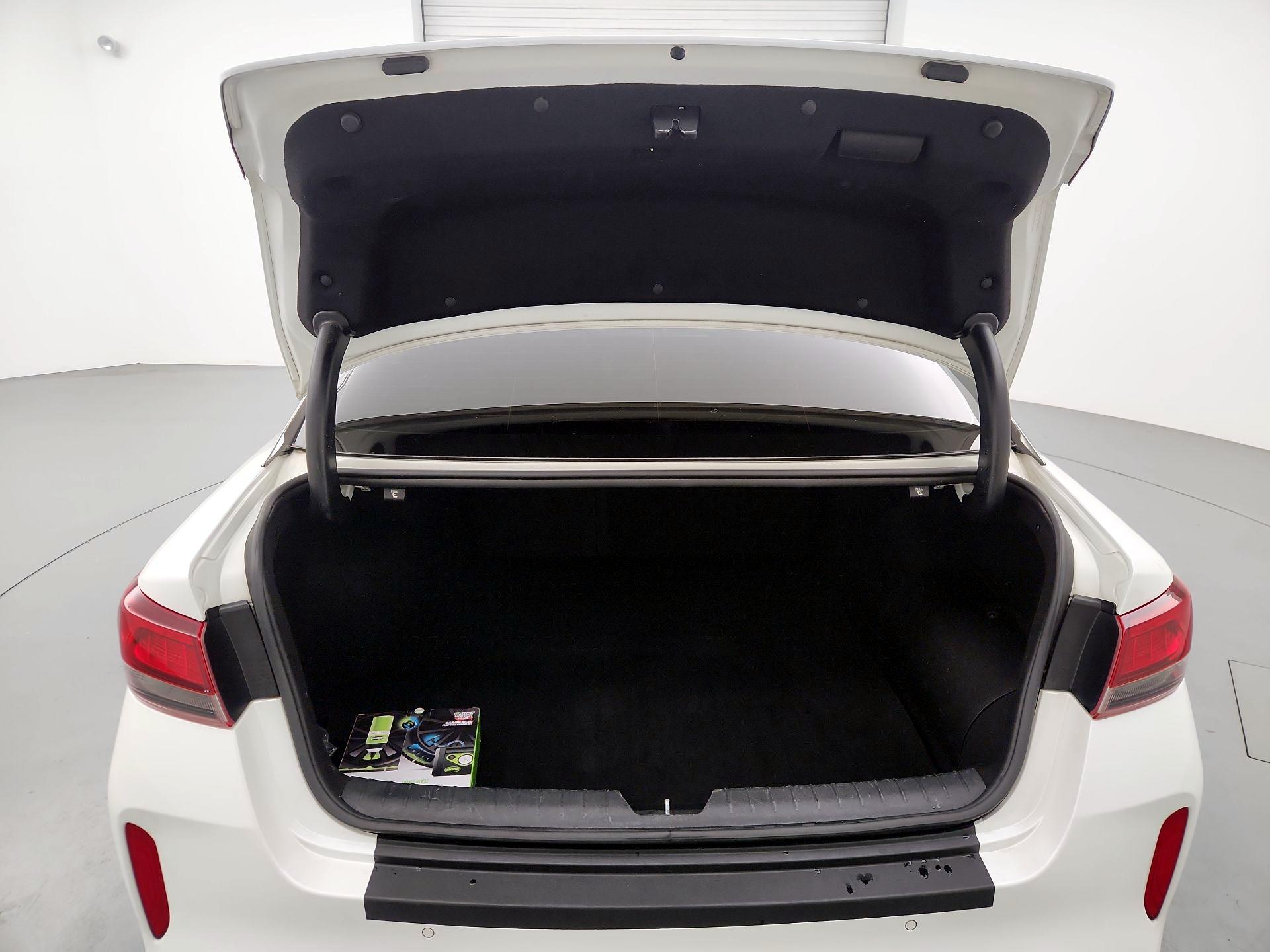 Thumbnail: 2020 Kia Optima - 20