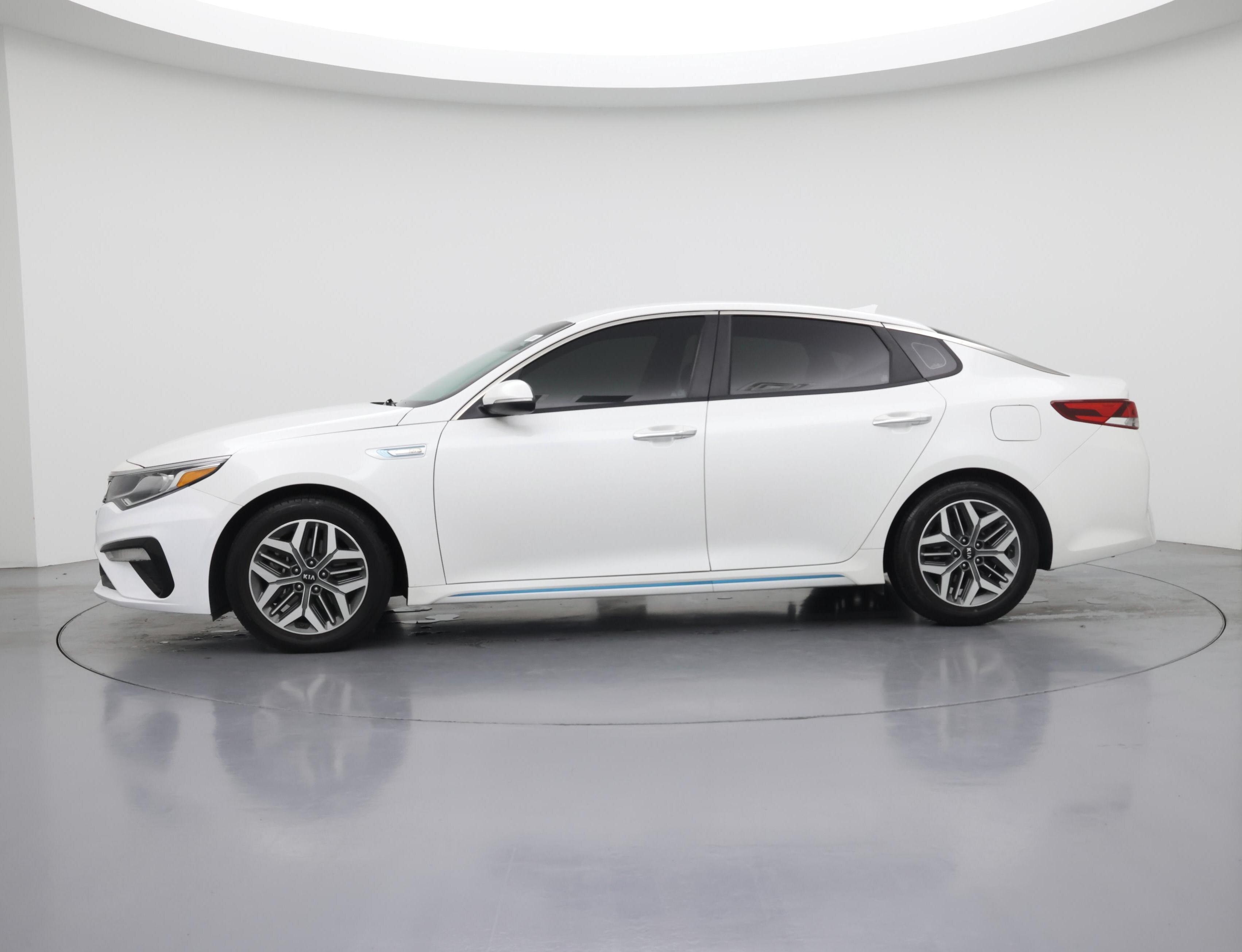 Thumbnail: 2020 Kia Optima - 3