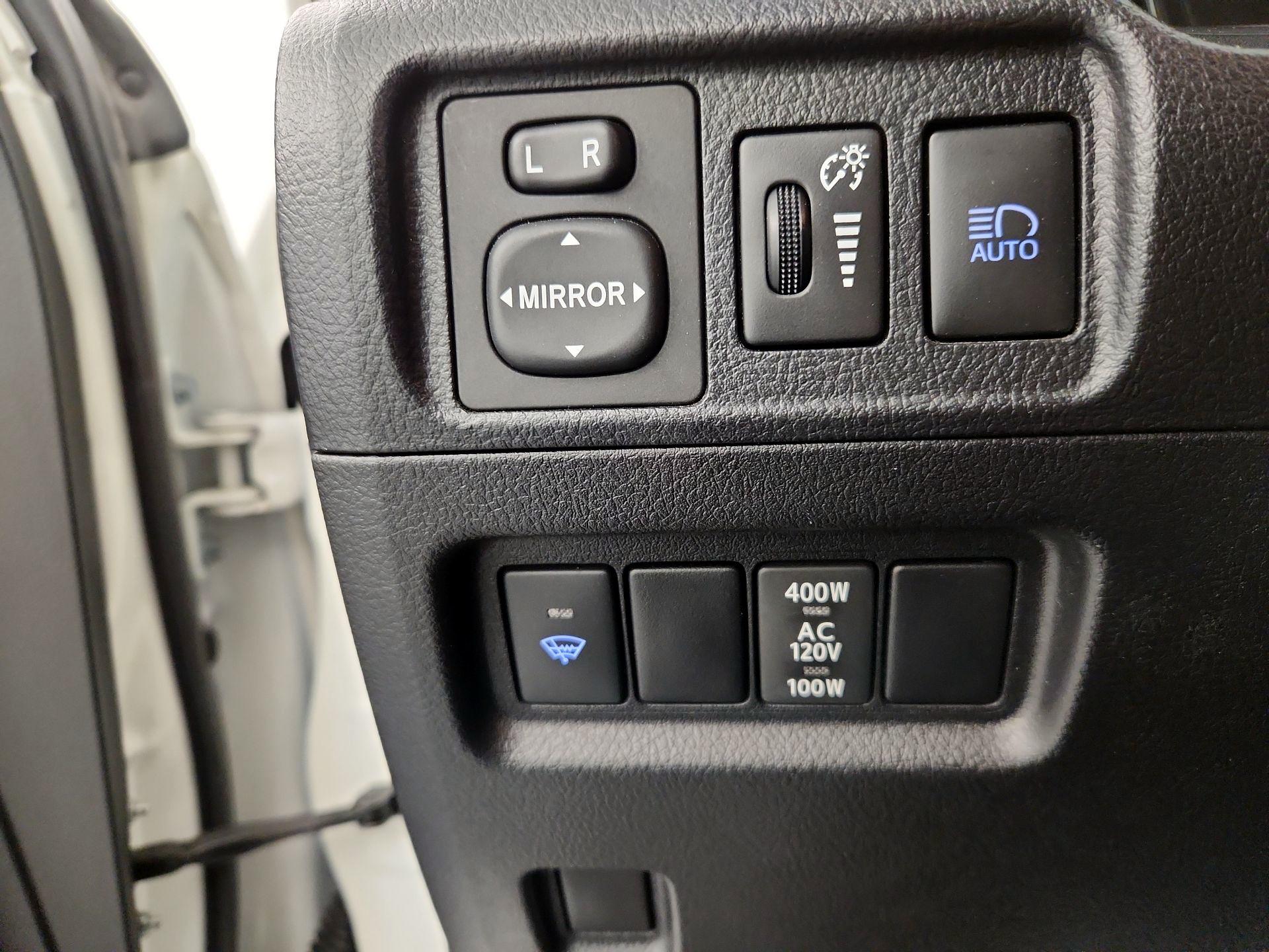 Thumbnail: 2020 Toyota 4Runner - 13