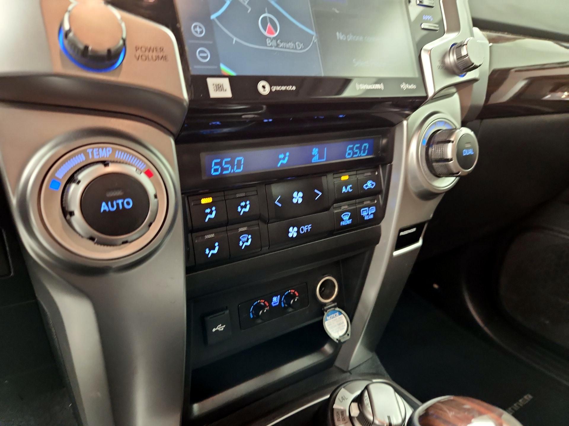 Thumbnail: 2020 Toyota 4Runner - 17