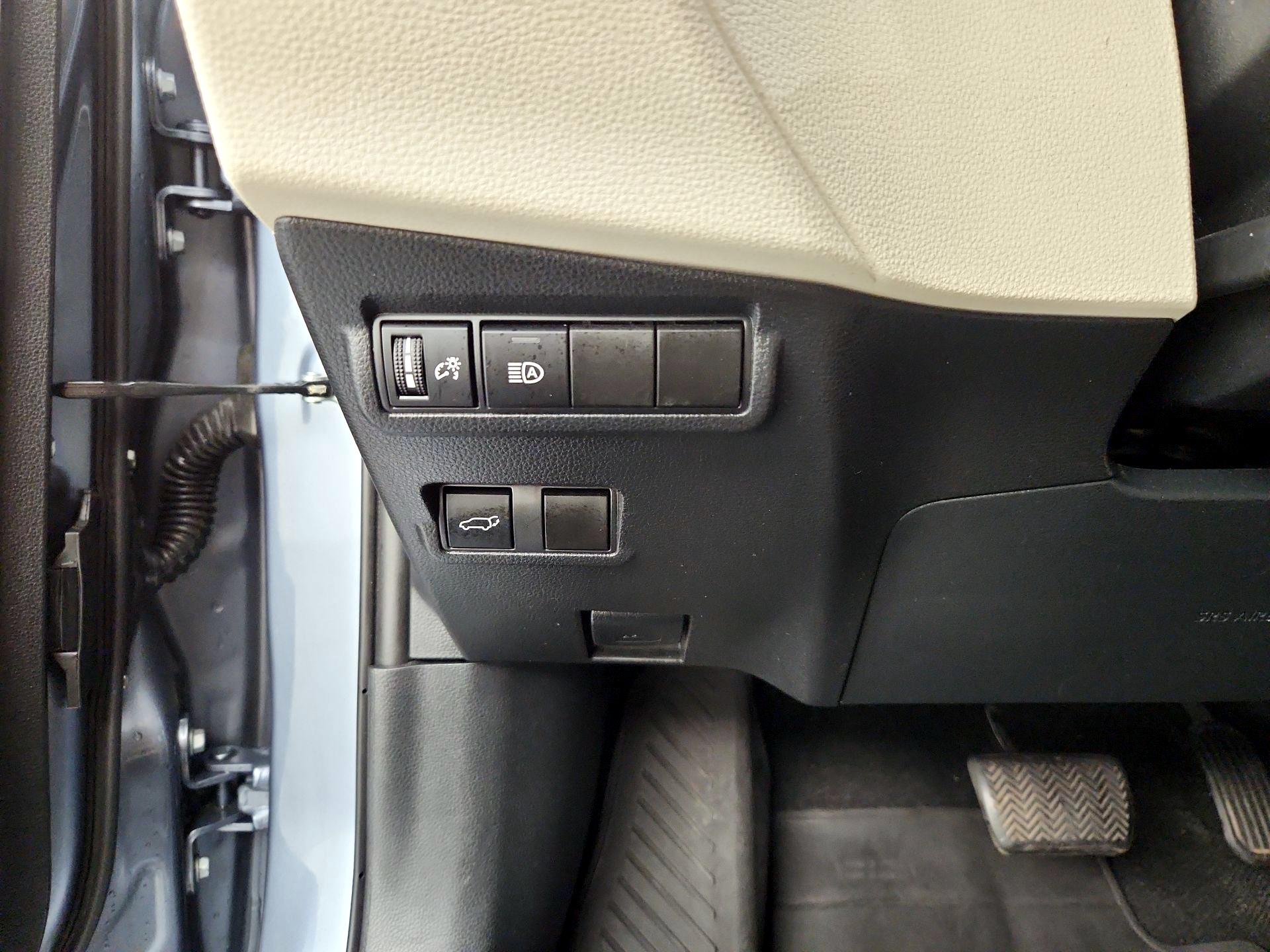 Thumbnail: 2023 Toyota Corolla Cross - 13