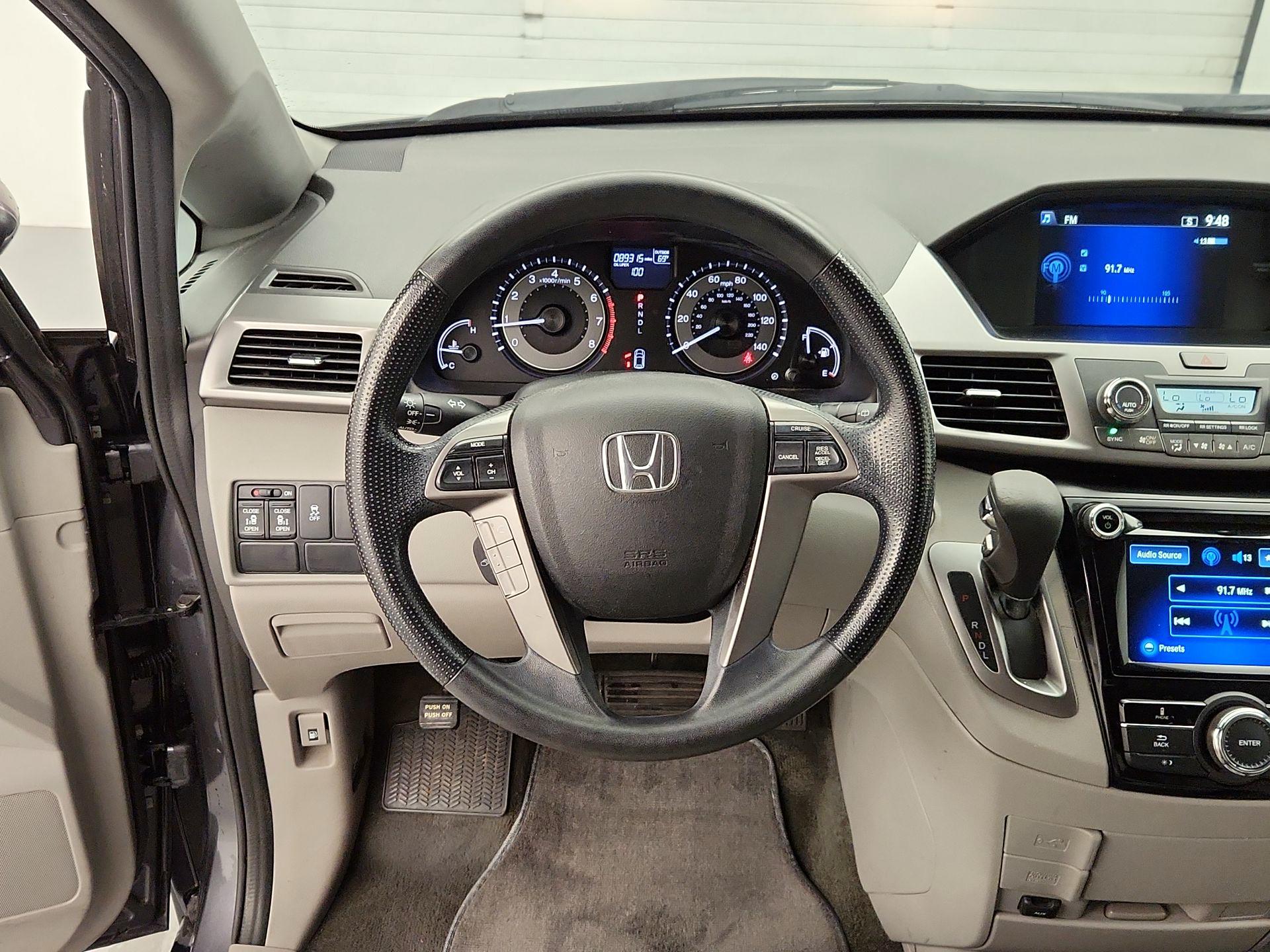 Thumbnail: 2016 Honda Odyssey - 10