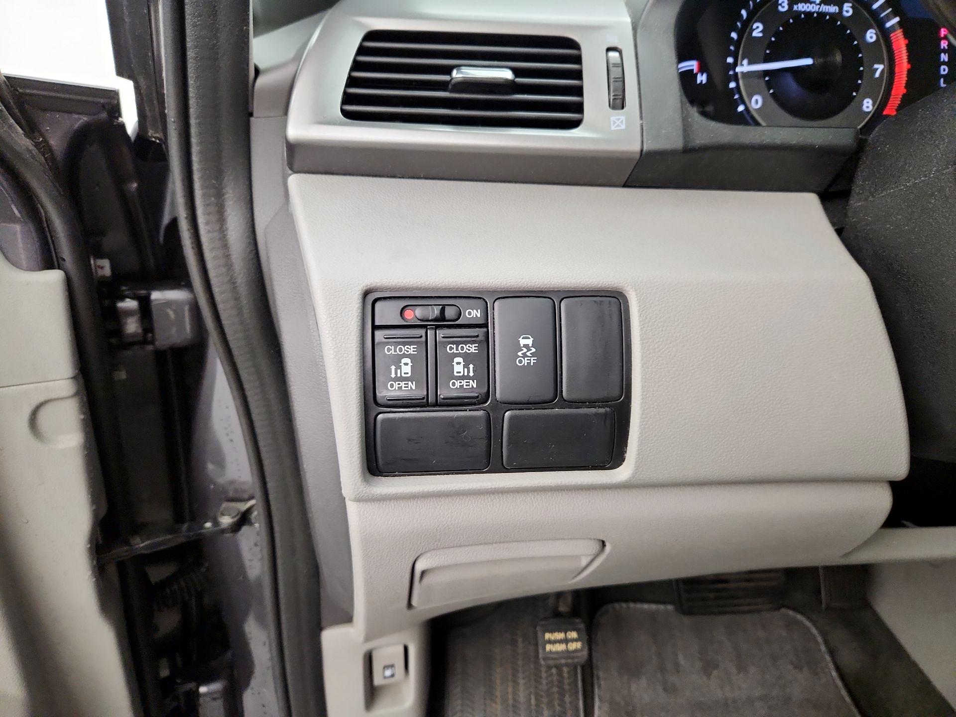 Thumbnail: 2016 Honda Odyssey - 13